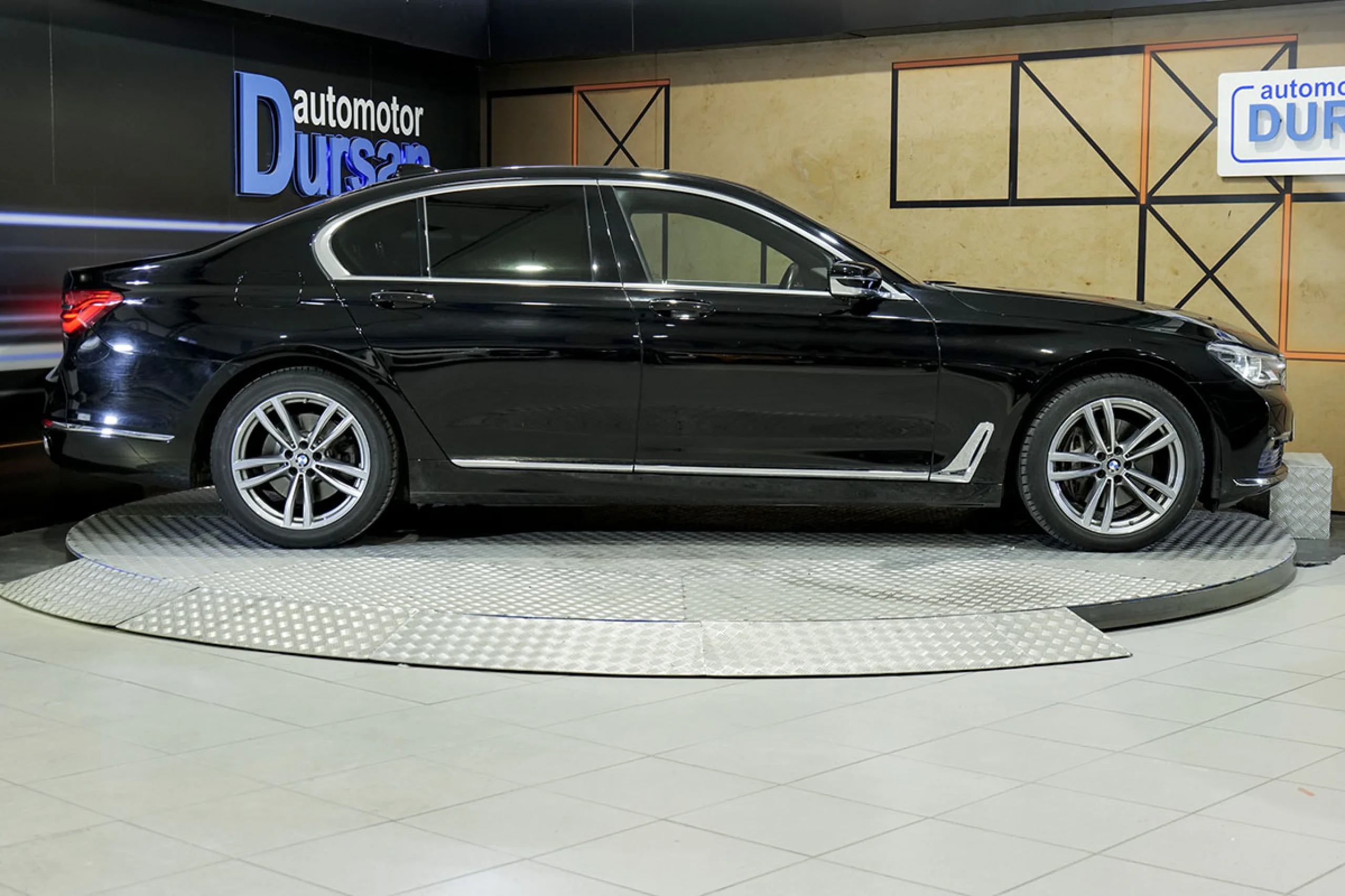 BMW 730 Serie 7 730dA xDrive - Foto 20