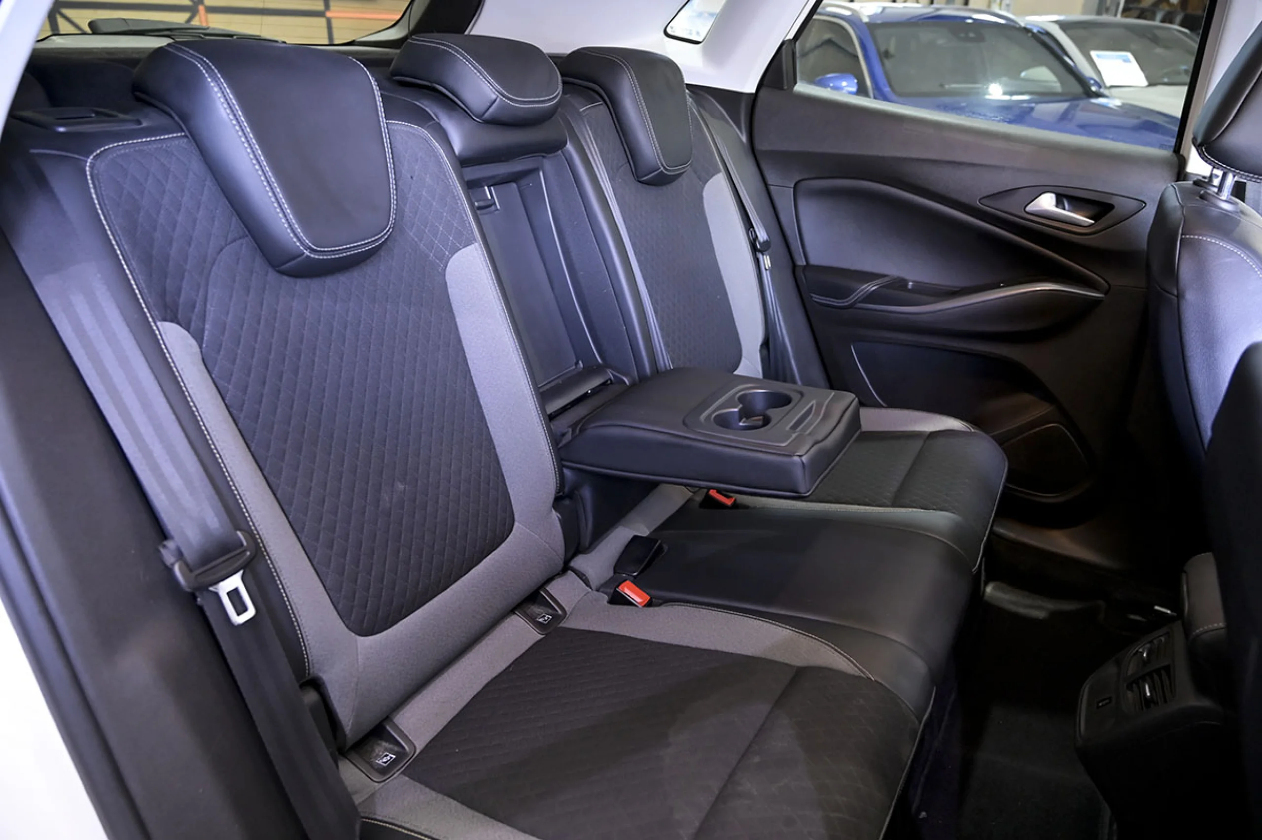 Opel GrandLand X 1.6 CDTi Selective - Foto 17