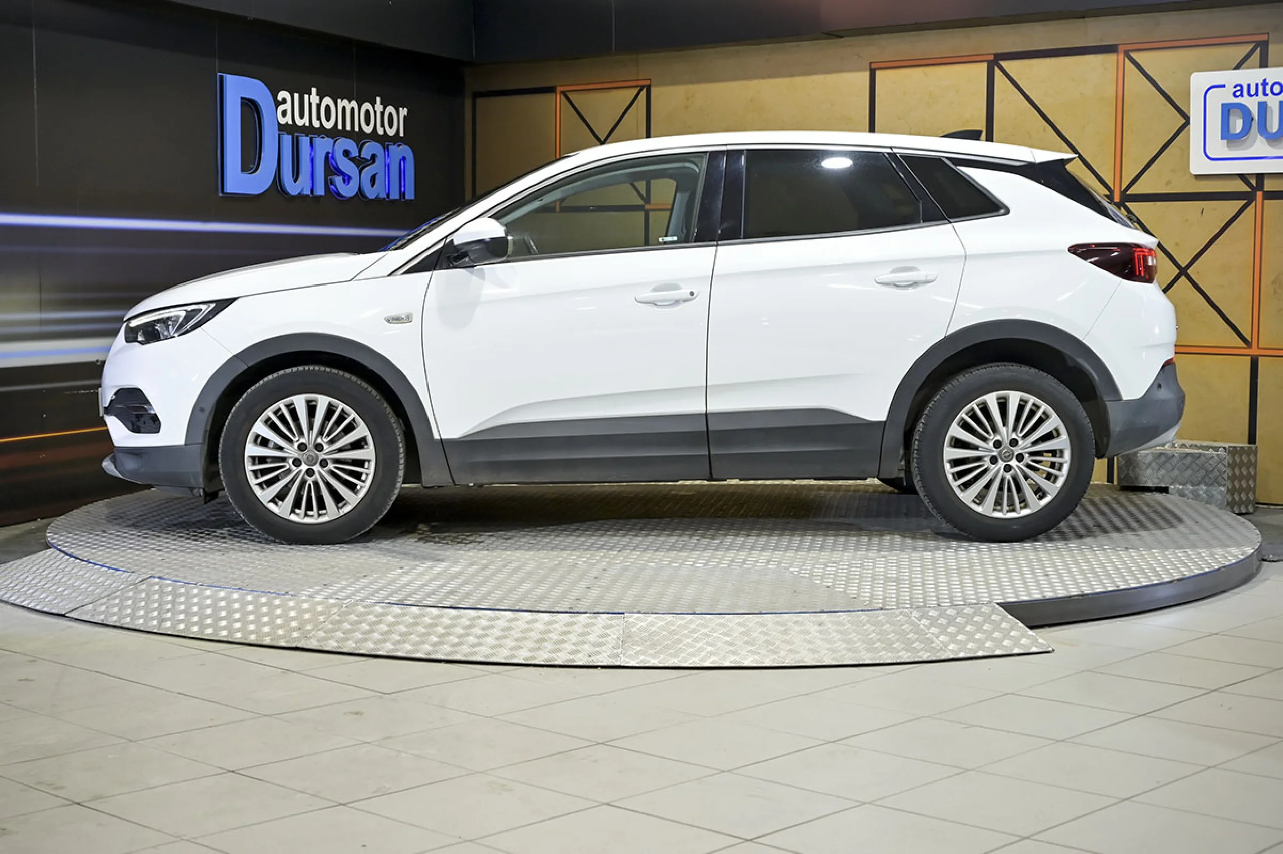 Opel GrandLand X 1.6 CDTi Selective - Foto 18