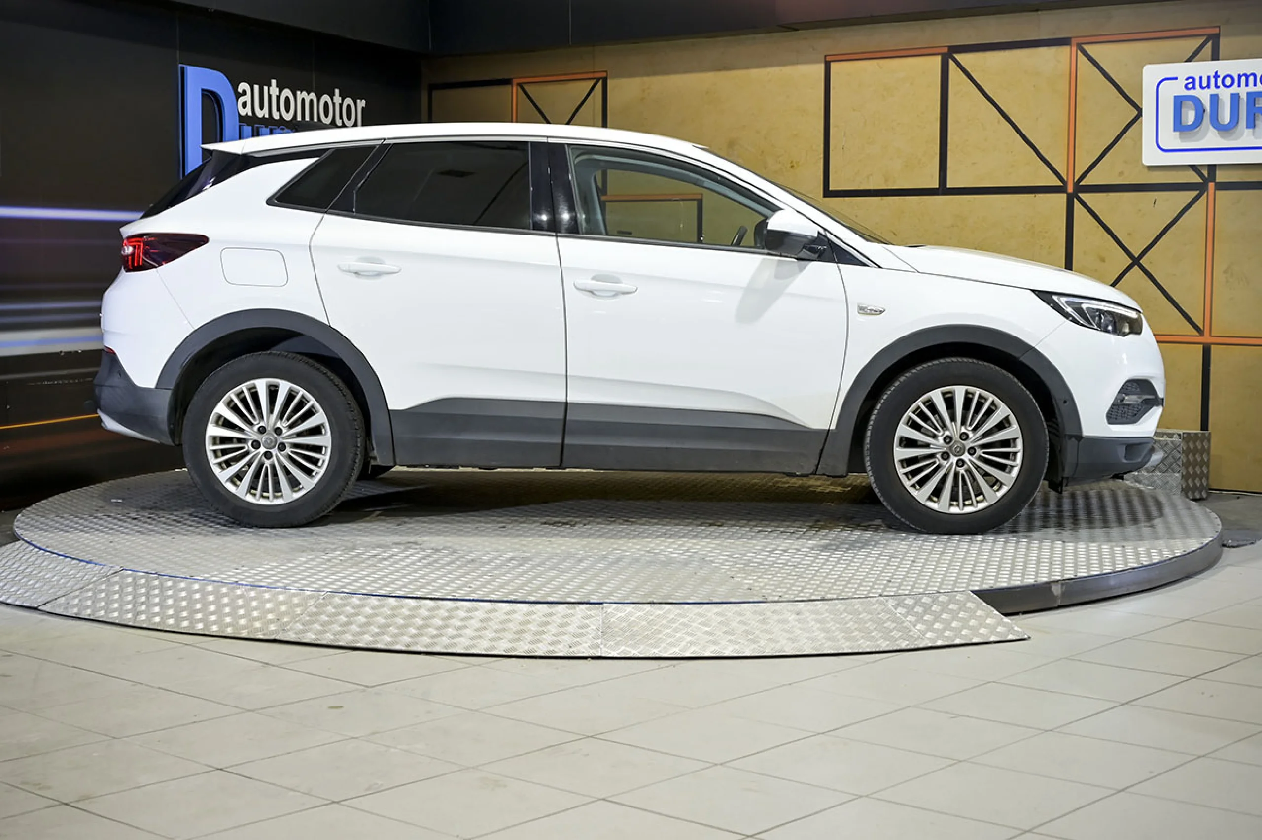 Opel GrandLand X 1.6 CDTi Selective - Foto 19