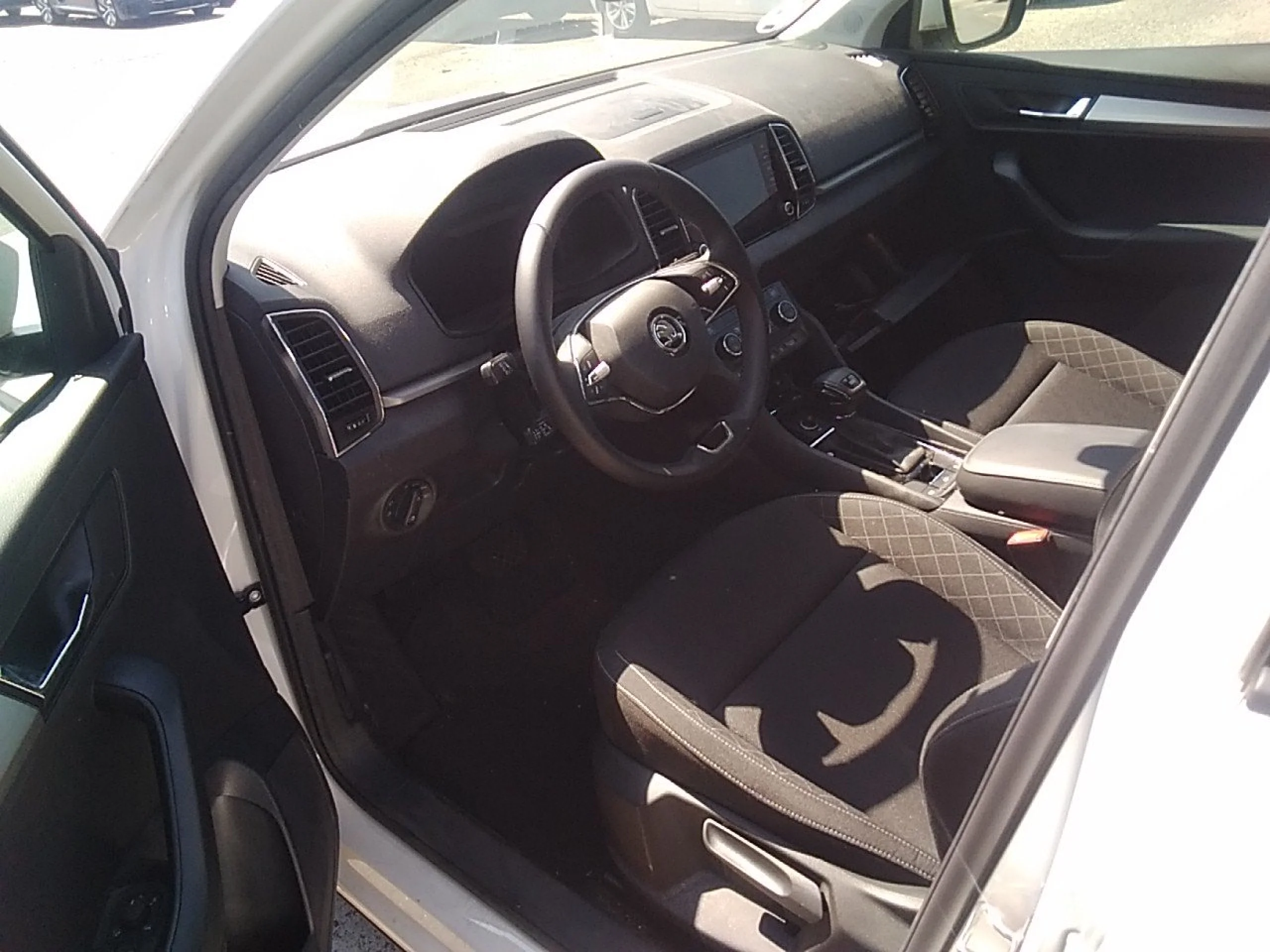 Skoda Karoq 1.5 TSI 110kW (150CV) DSG ACT Ambition - Foto 7