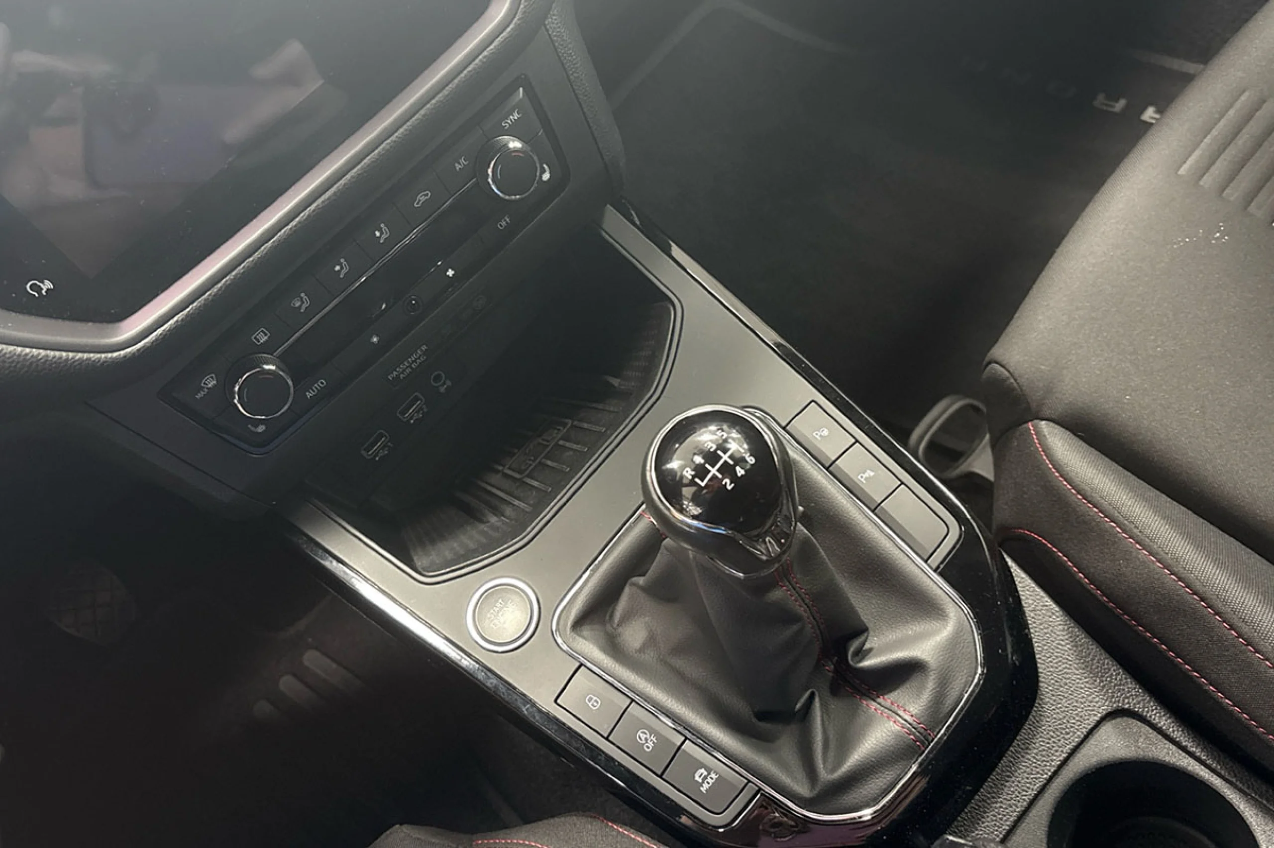 Seat Arona 1.0 TSI 85kW 115CV FR Ecomotive - Foto 16