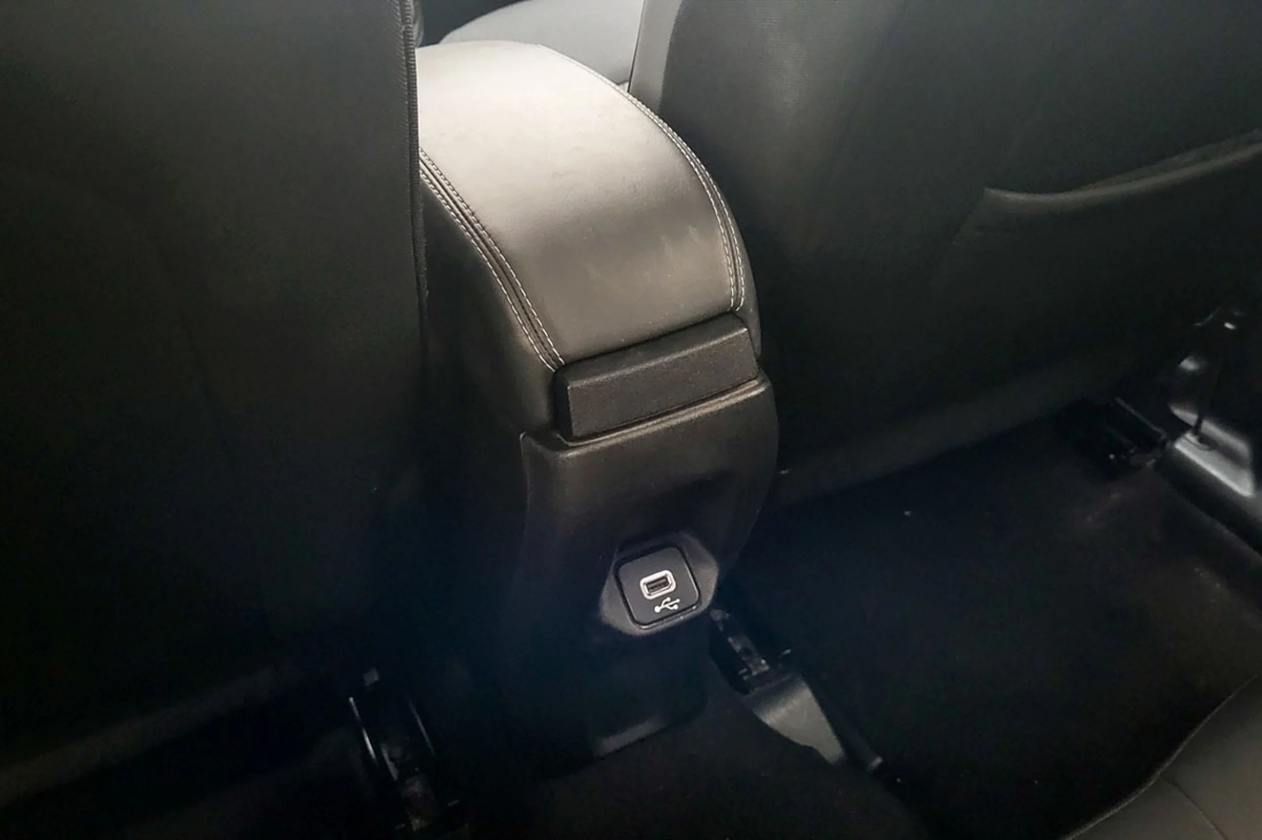 Jeep Renegade Limited 1.0G 88kW 120CV 4x2 - Foto 18