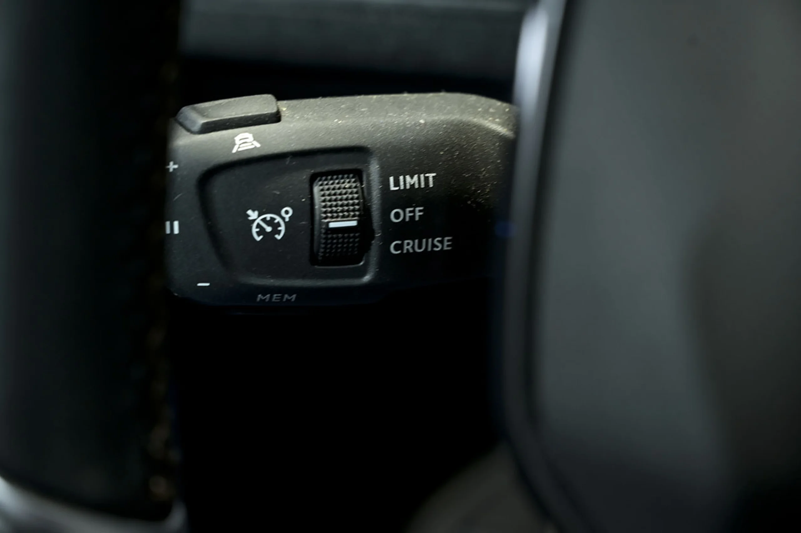 Peugeot 3008 1.5 BlueHDi 96kW 130CV SS GT - Foto 23