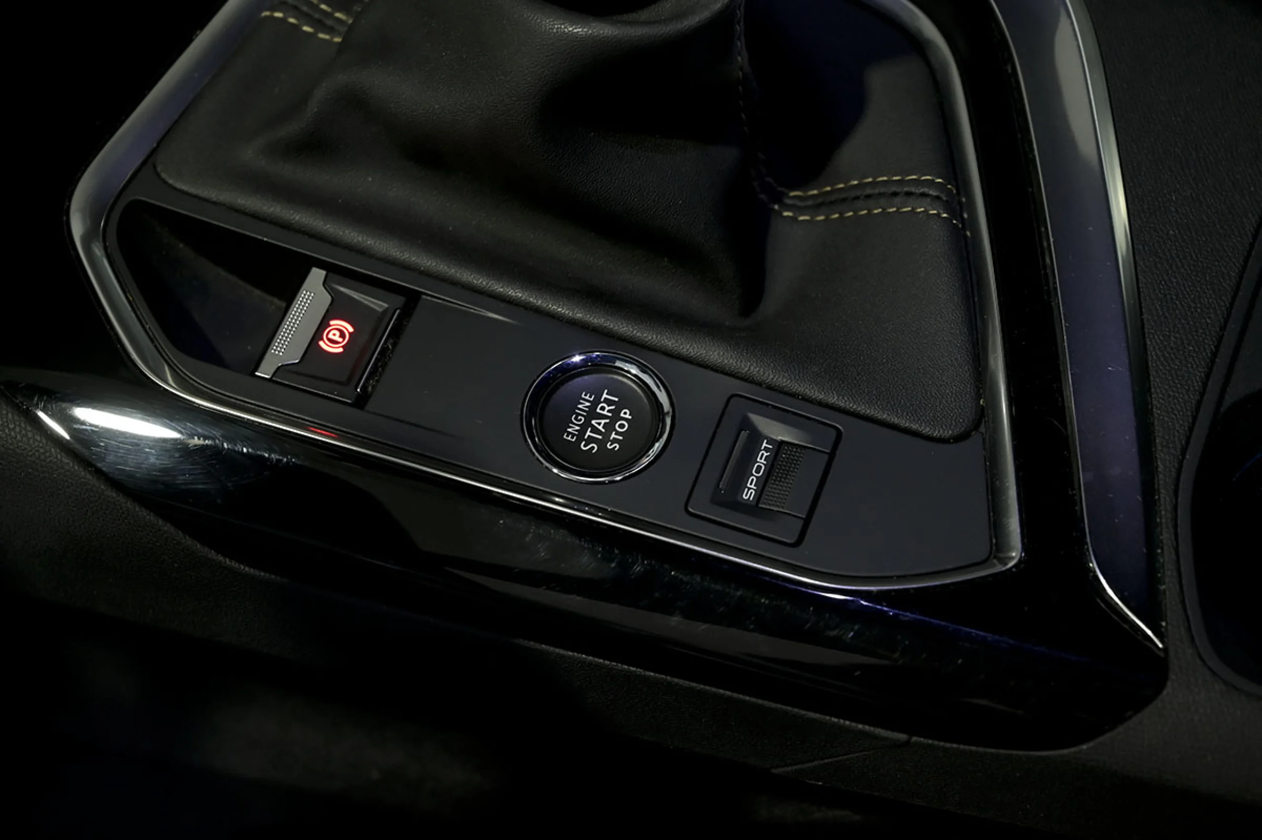 Peugeot 3008 1.5 BlueHDi 96kW 130CV SS GT - Foto 32