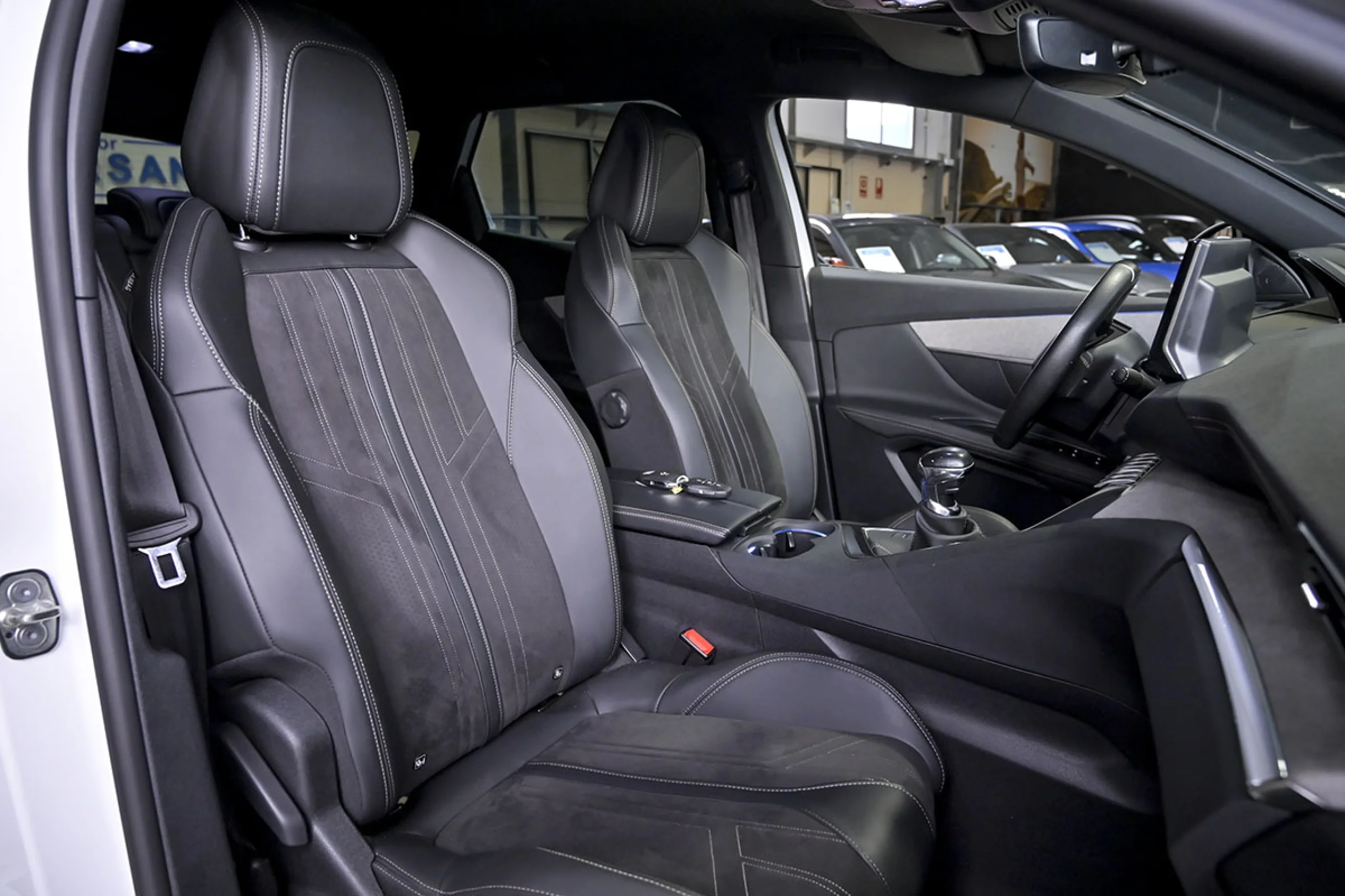 Peugeot 3008 1.5 BlueHDi 96kW 130CV SS GT - Foto 33