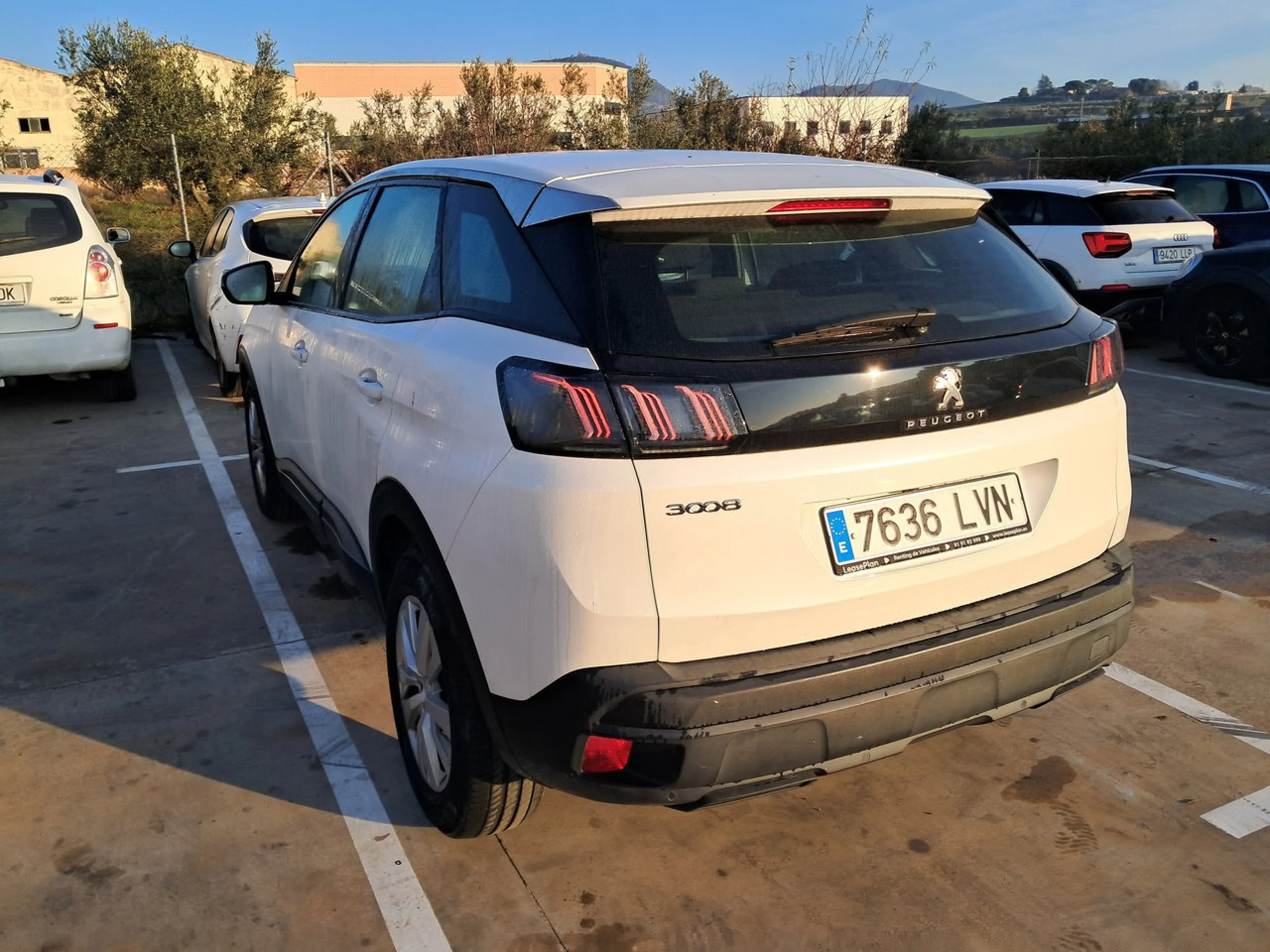 Peugeot 3008 1.5 BlueHDi 96kW (130CV) S&amp;S Active Pack - Foto 6