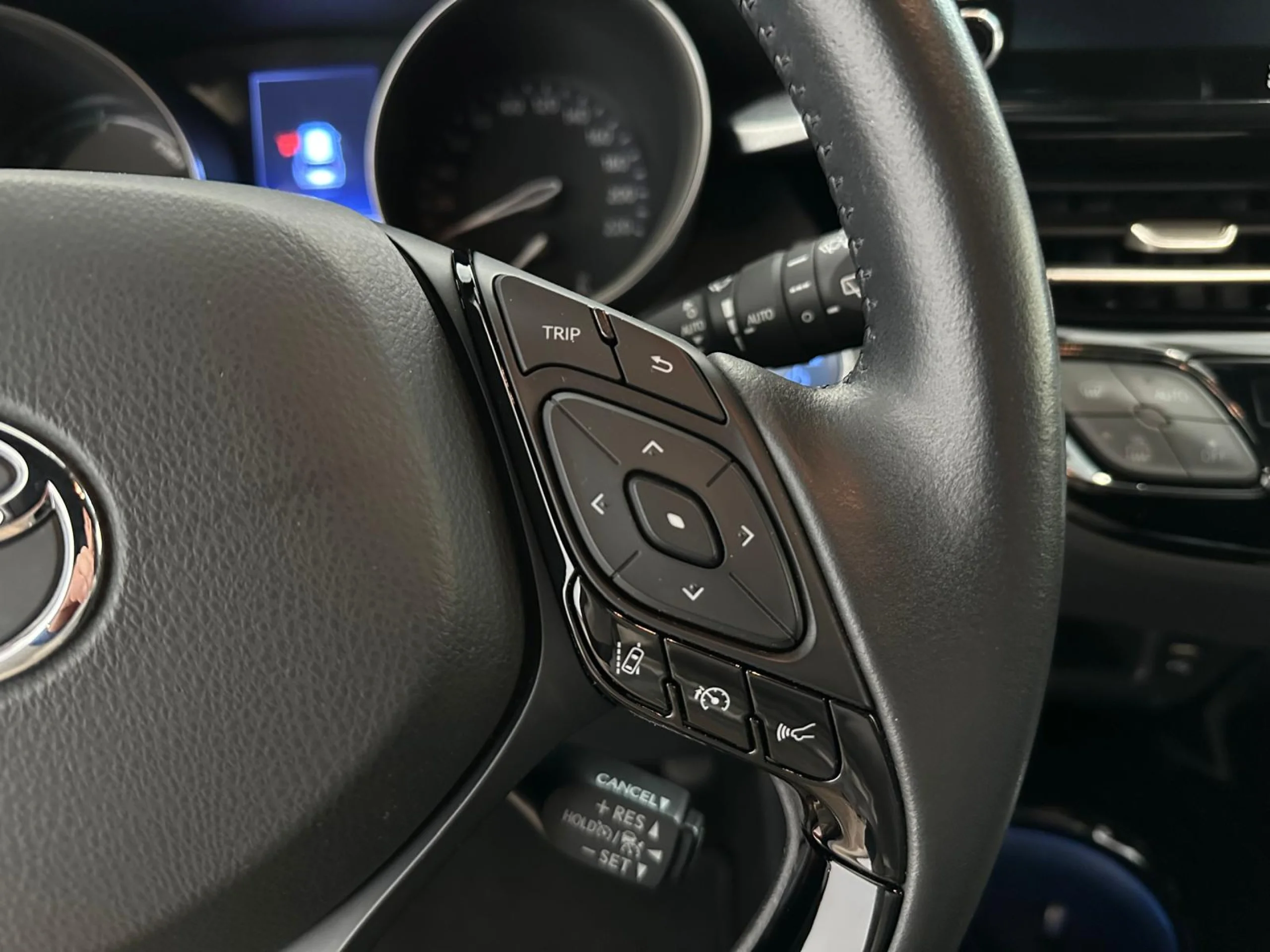 Toyota C-HR 2.0 180H Advance Luxury - Foto 15