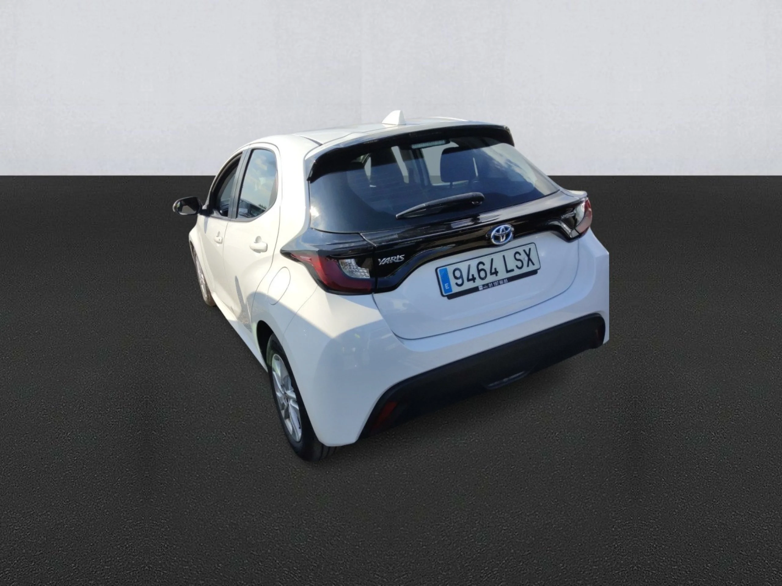 Toyota Yaris 1.5 120H Business Plus - Foto 6