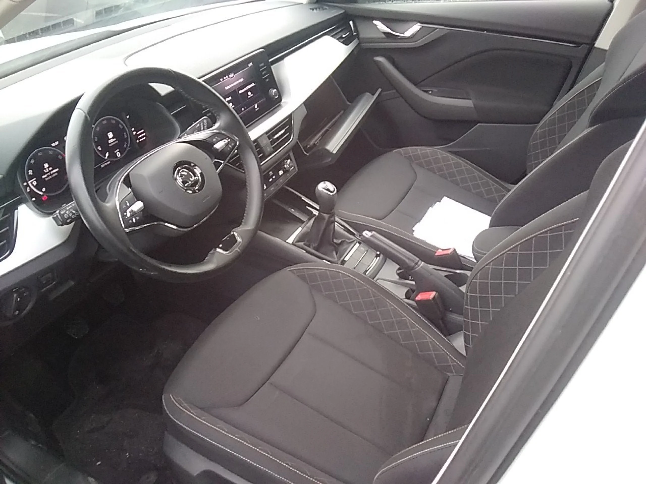 Skoda Kamiq 1.0 TSI 81kW (110CV) Ambition - Foto 7