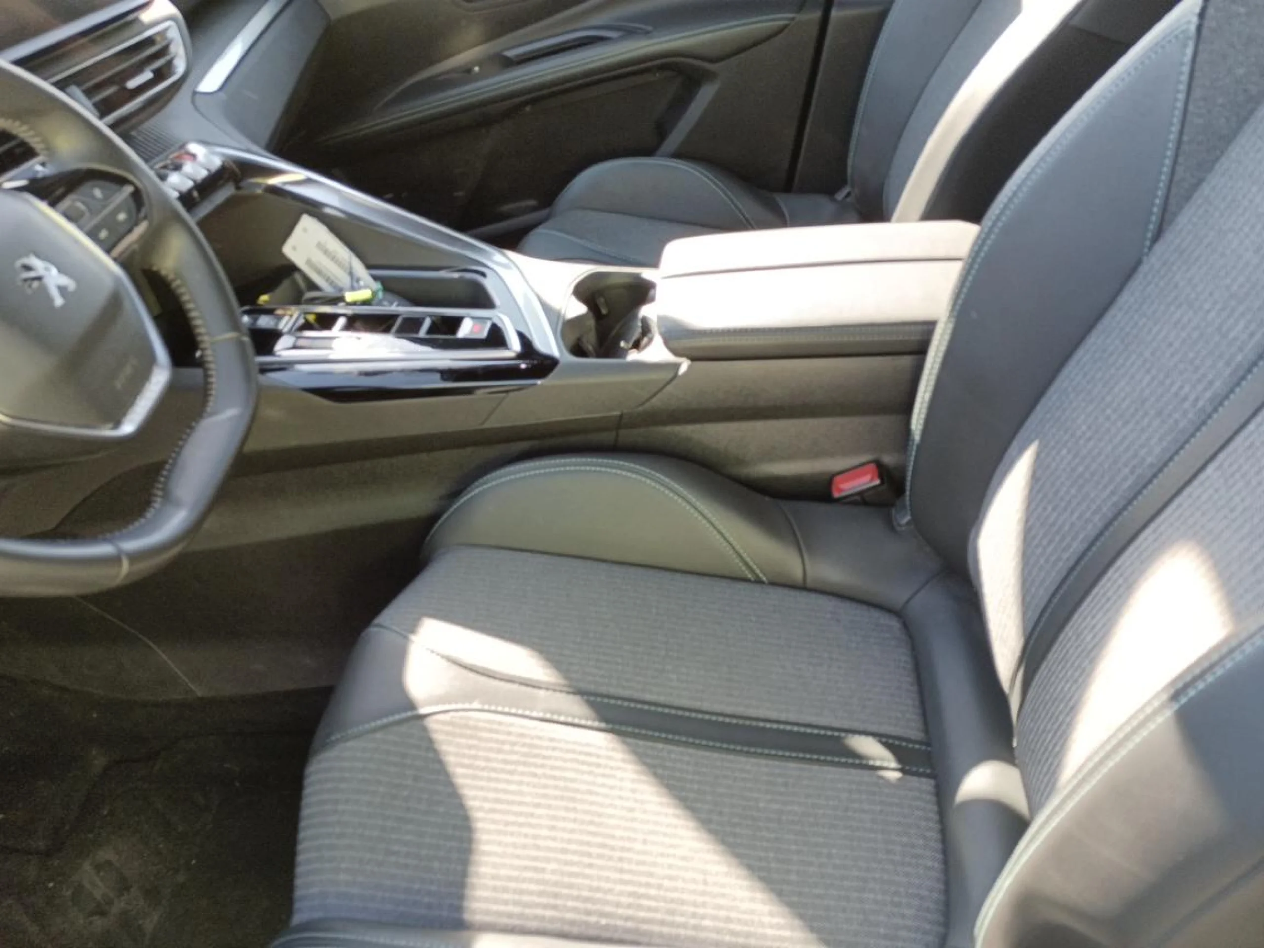 Peugeot 5008 1.5 BlueHDi 96kW S&amp;S Allure Pack EAT8 - Foto 8