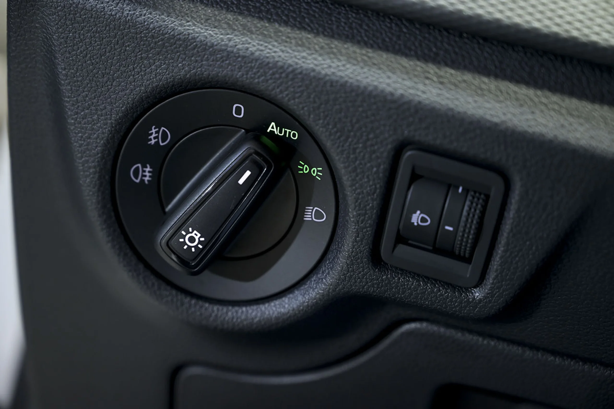 Skoda Scala 1.0 TSI 81KW 110 CV Ambition - Foto 23