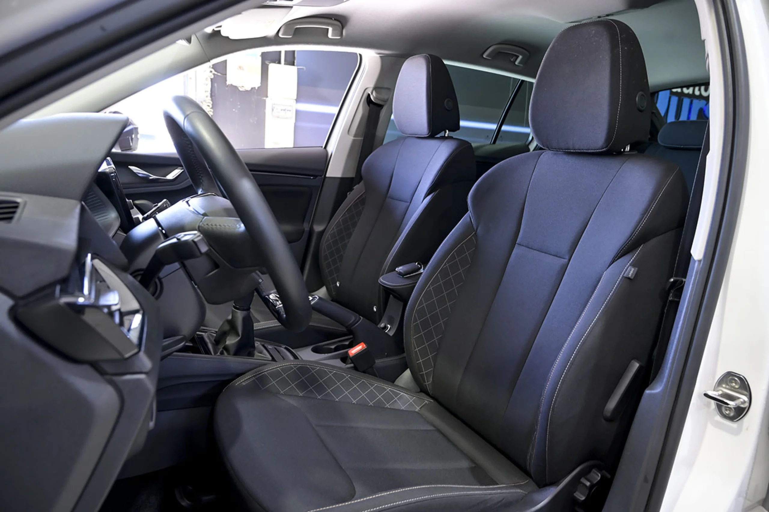 Skoda Scala 1.0 TSI 81KW 110 CV Ambition - Foto 24