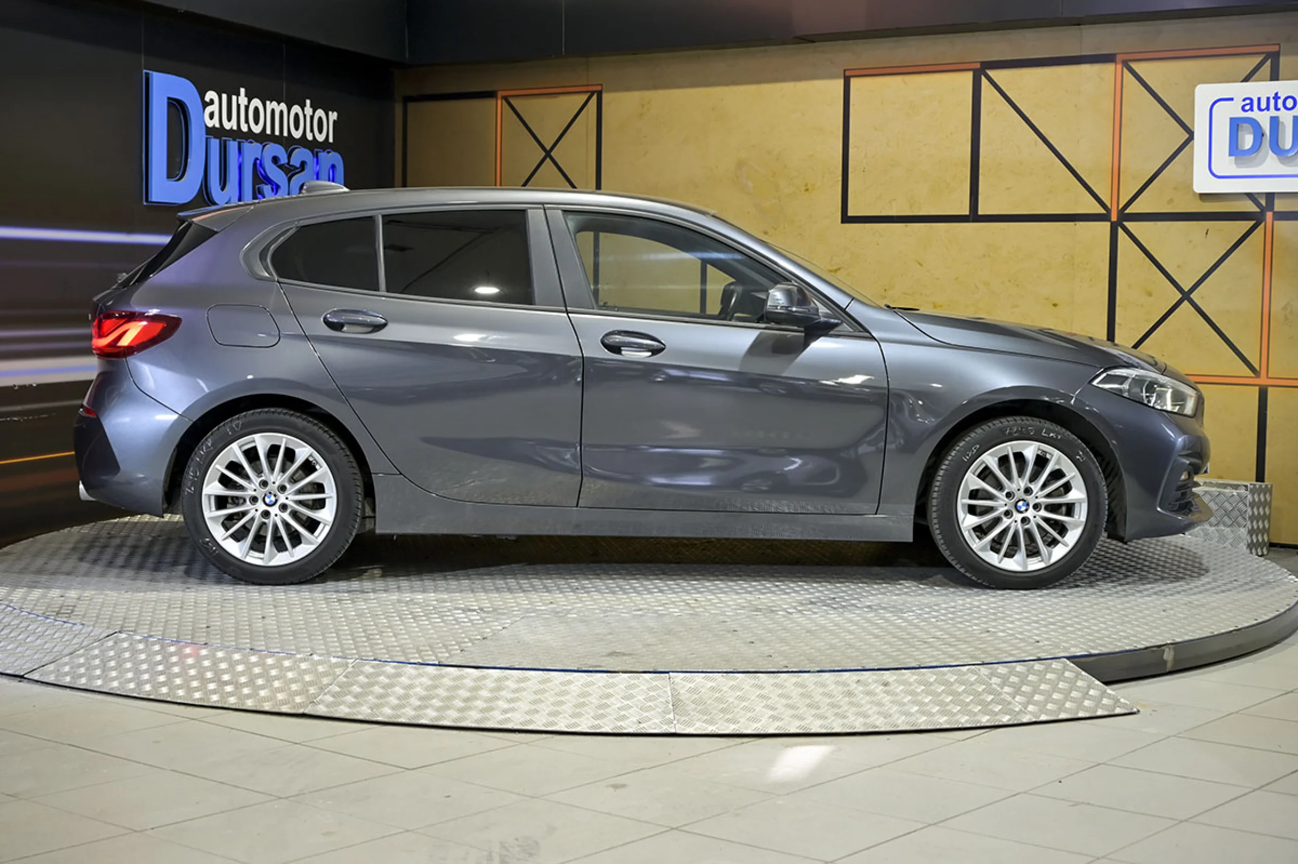 BMW 118 Serie 1 118d - Foto 19