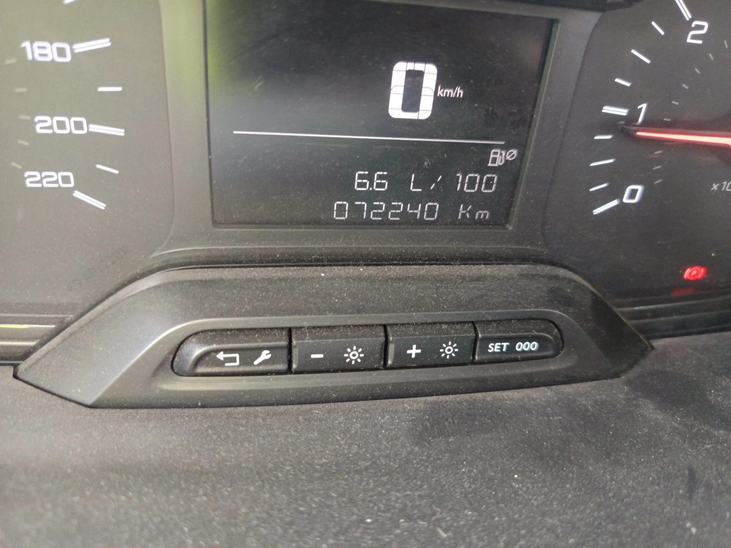 Peugeot Partner Premium Standard 600kg BlueHDi 73kW - Foto 8