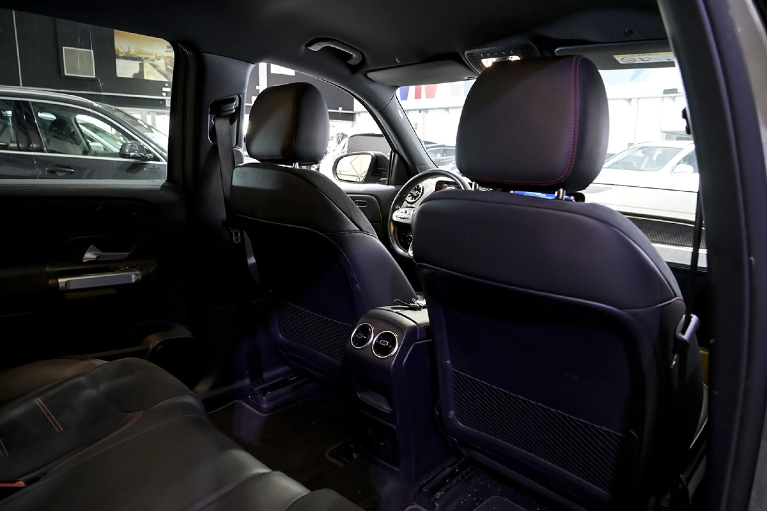 Mercedes-Benz EQB 300 MERCEDES-BENZ EQB EQB 300 4MATIC - Foto 14