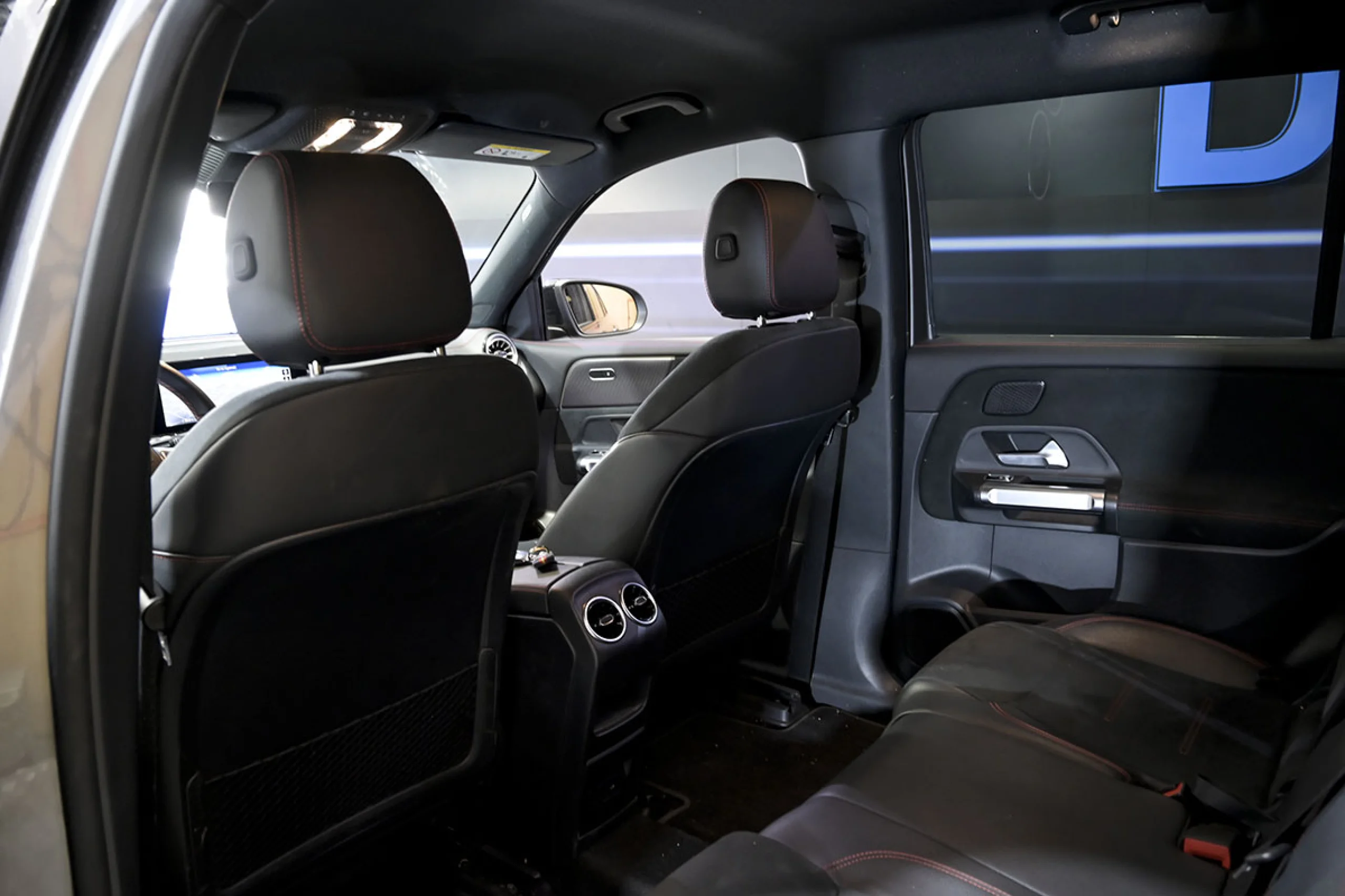 Mercedes-Benz EQB 300 MERCEDES-BENZ EQB EQB 300 4MATIC - Foto 15