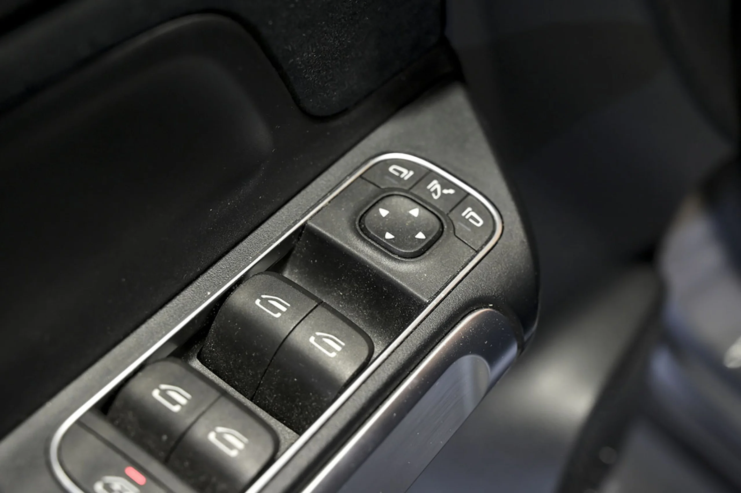 Mercedes-Benz EQB 300 MERCEDES-BENZ EQB EQB 300 4MATIC - Foto 22