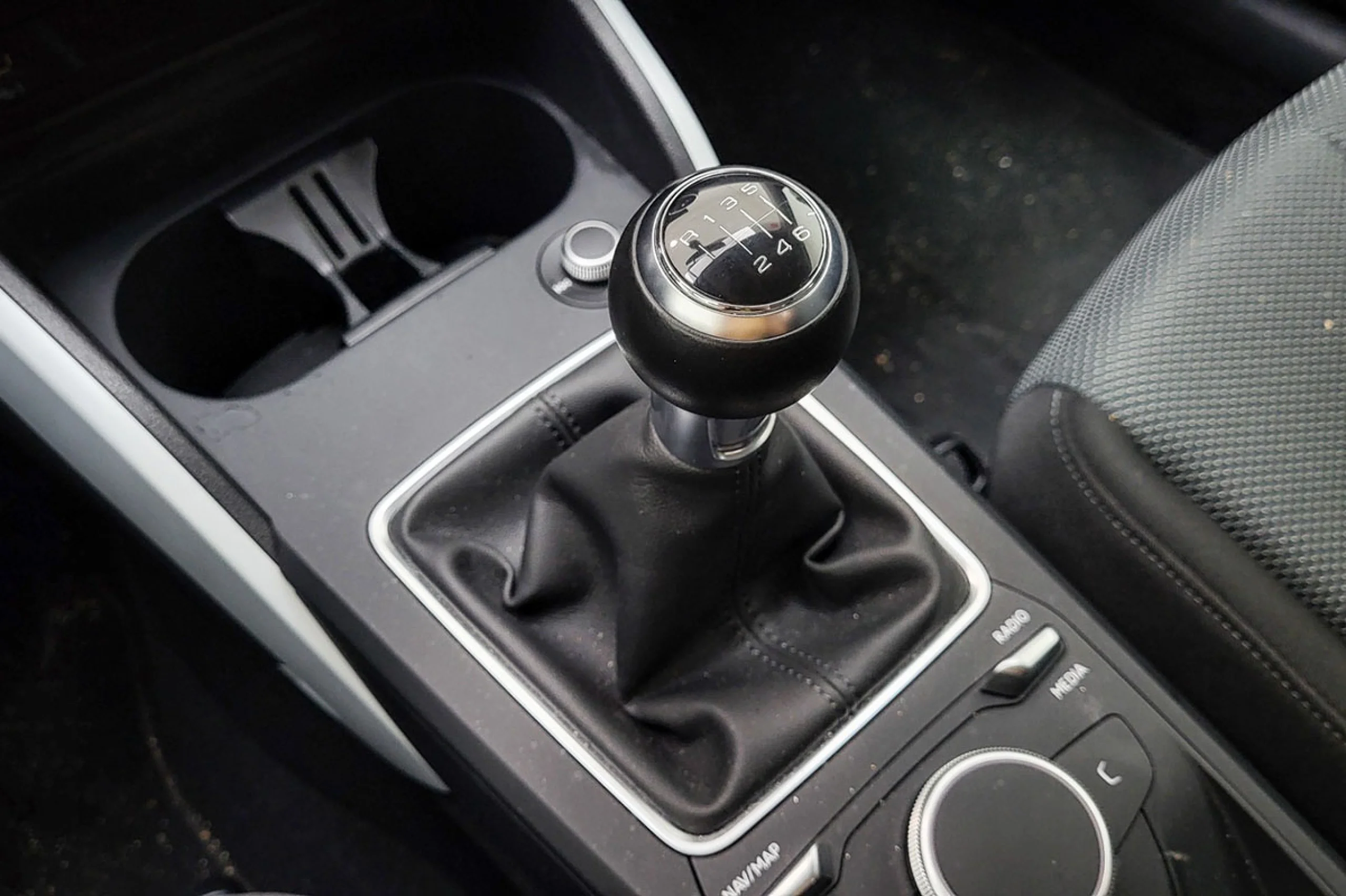 Audi Q2 Advanced 30 TDI 85kW 116CV - Foto 16