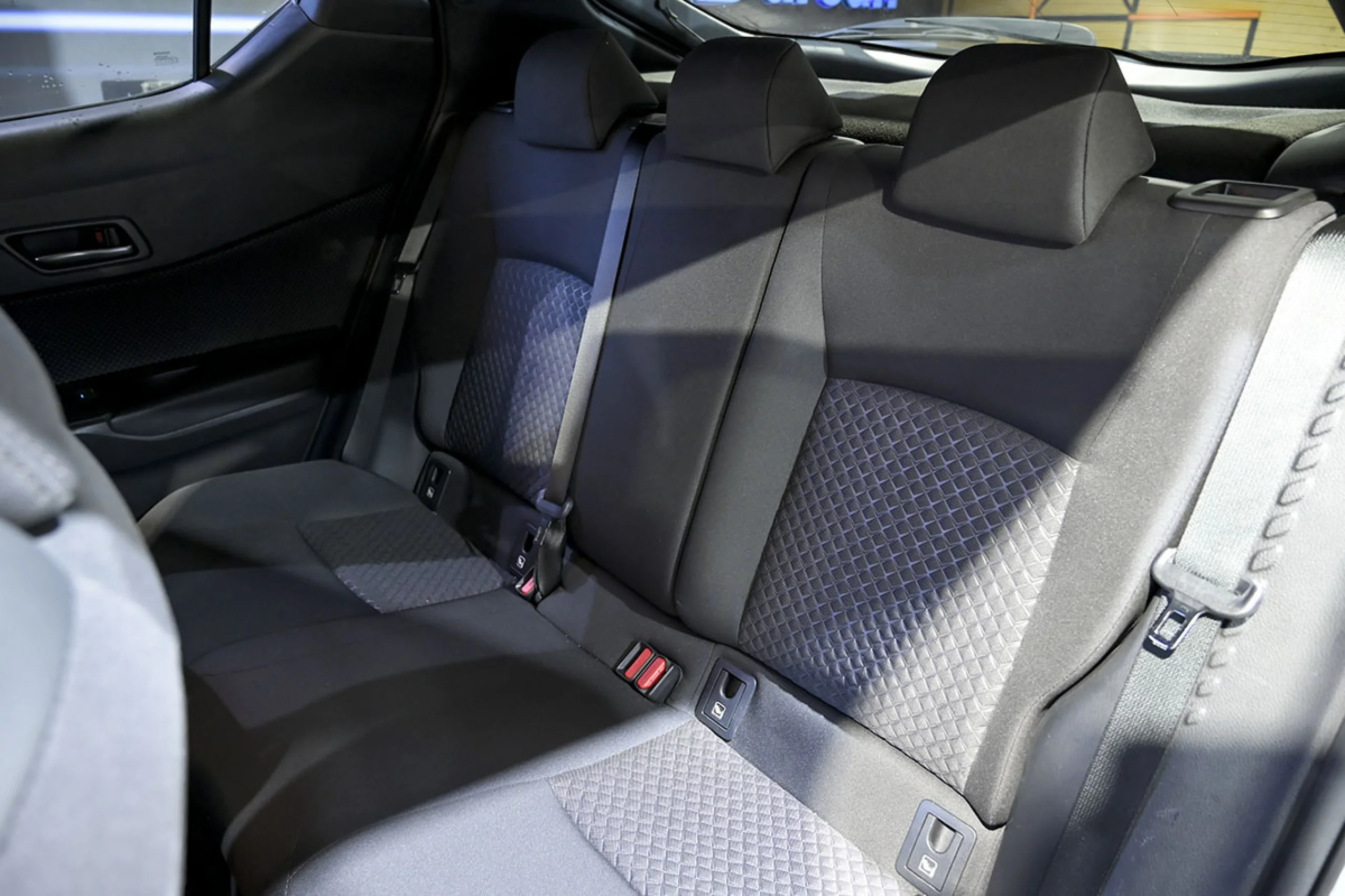 Toyota C-HR 1.8 125H Advance - Foto 16