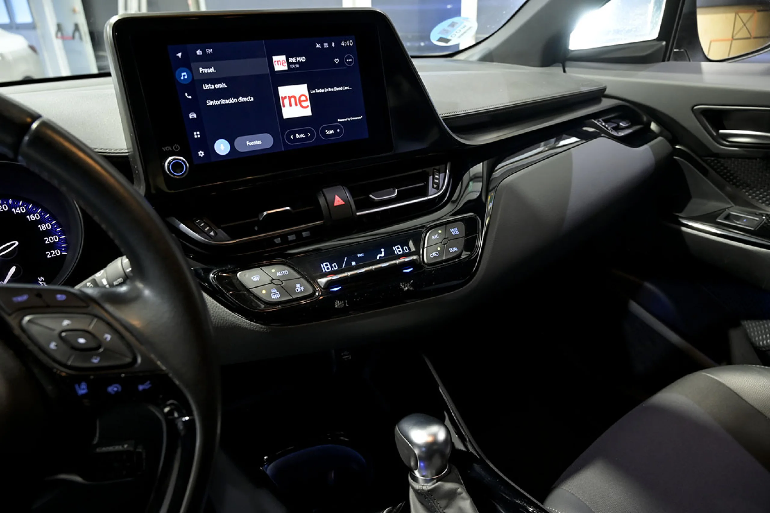 Toyota C-HR 1.8 125H Advance - Foto 26