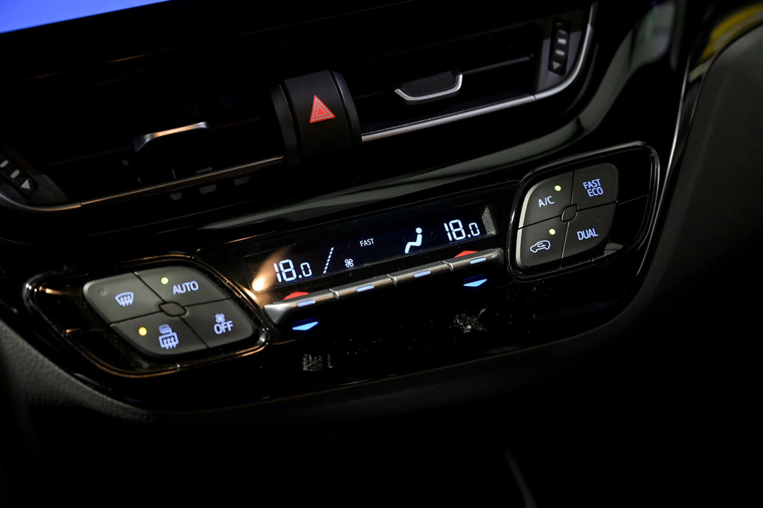 Toyota C-HR 1.8 125H Advance - Foto 32