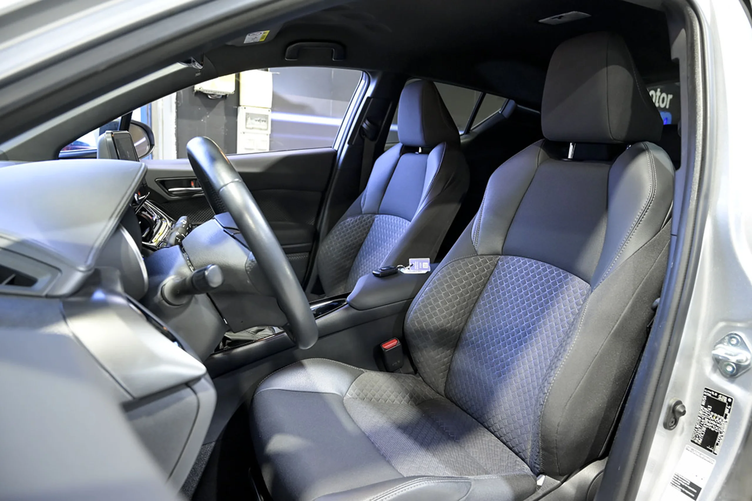 Toyota C-HR 1.8 125H Advance - Foto 33