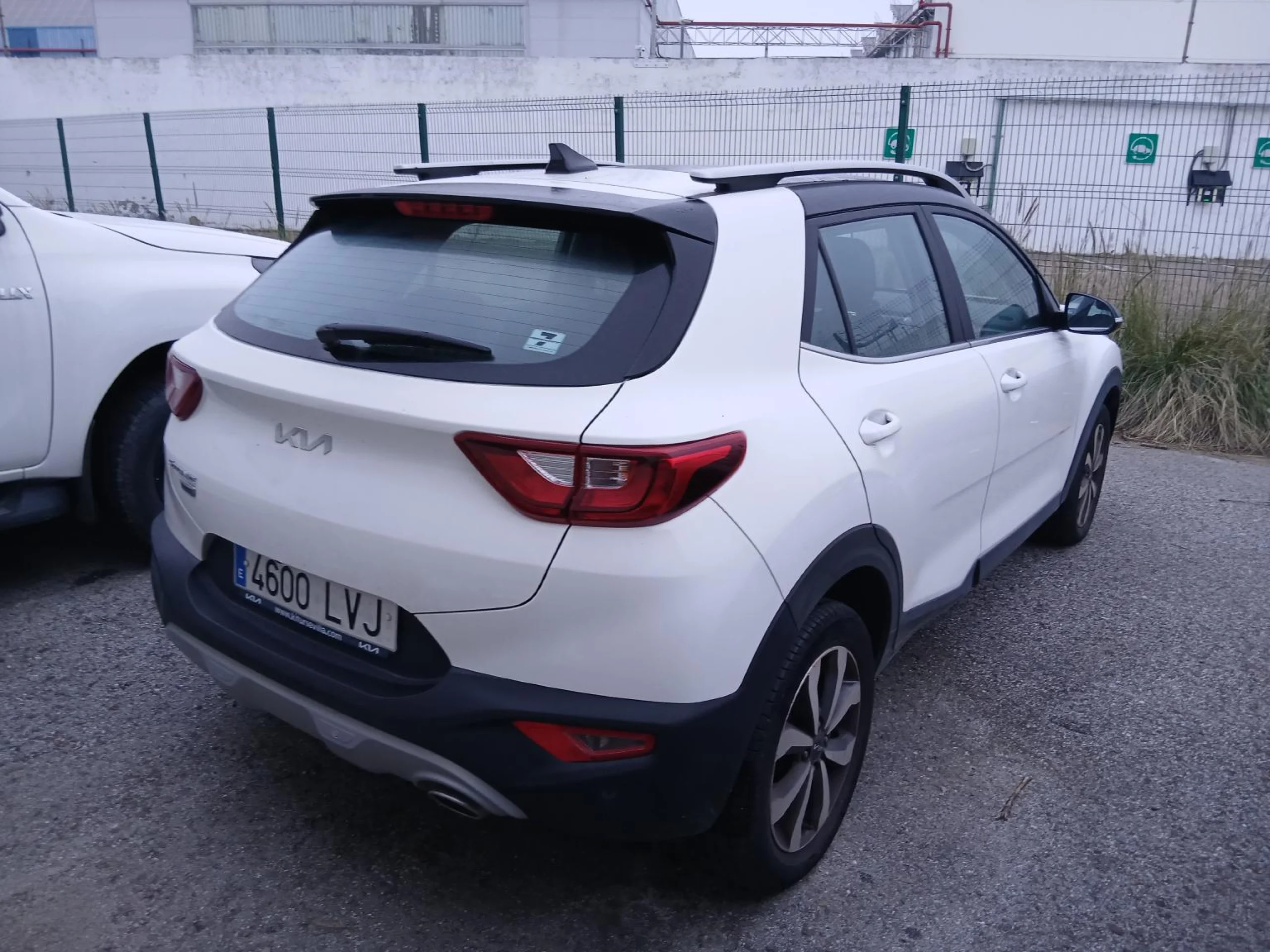 Kia Stonic 1.0 T-GDi 88kW (120CV) MHEV iMT Drive - Foto 3