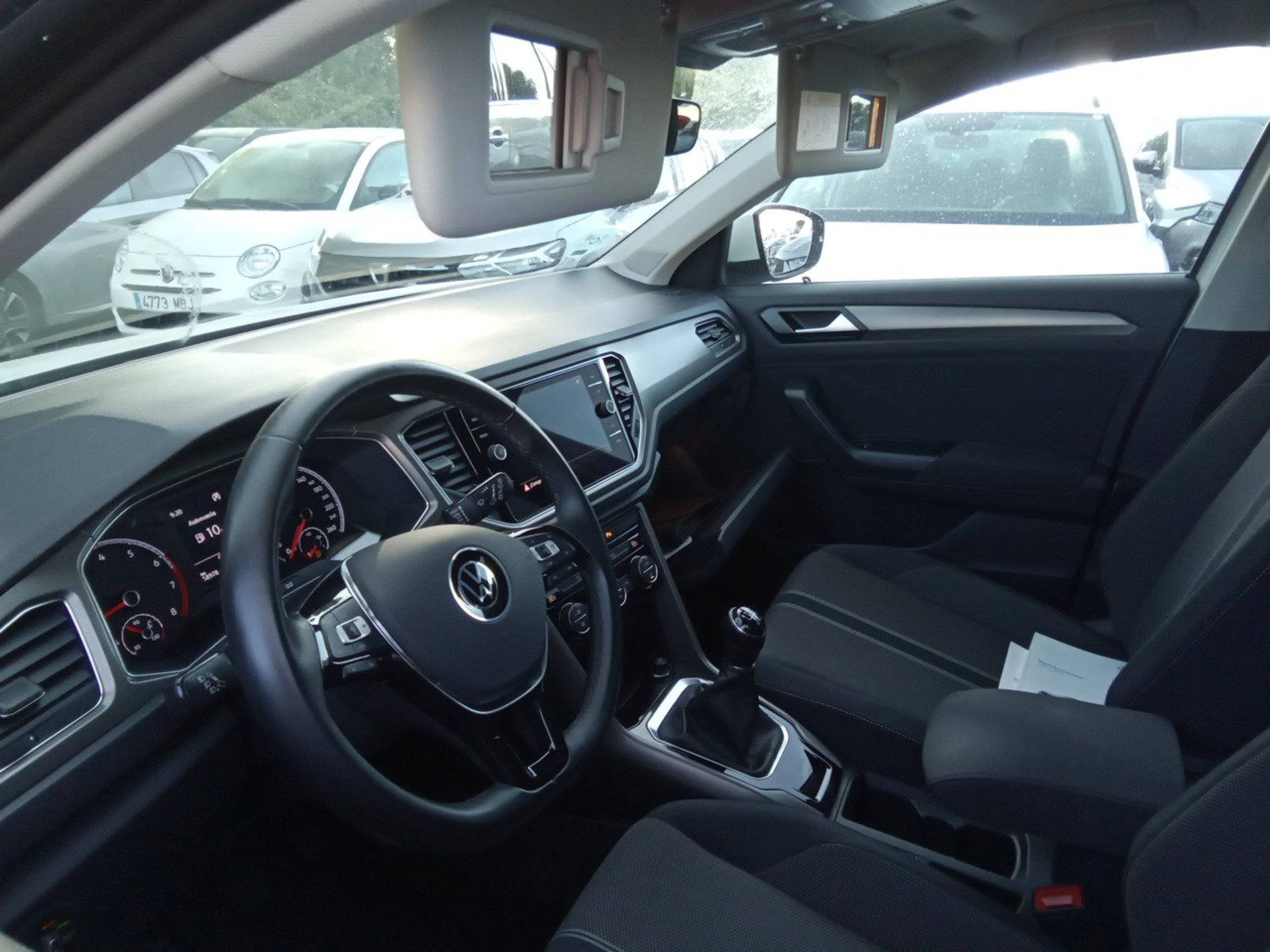 Volkswagen T-Roc Advance R-Line 1.0 TSI 81kW (110CV) - Foto 7