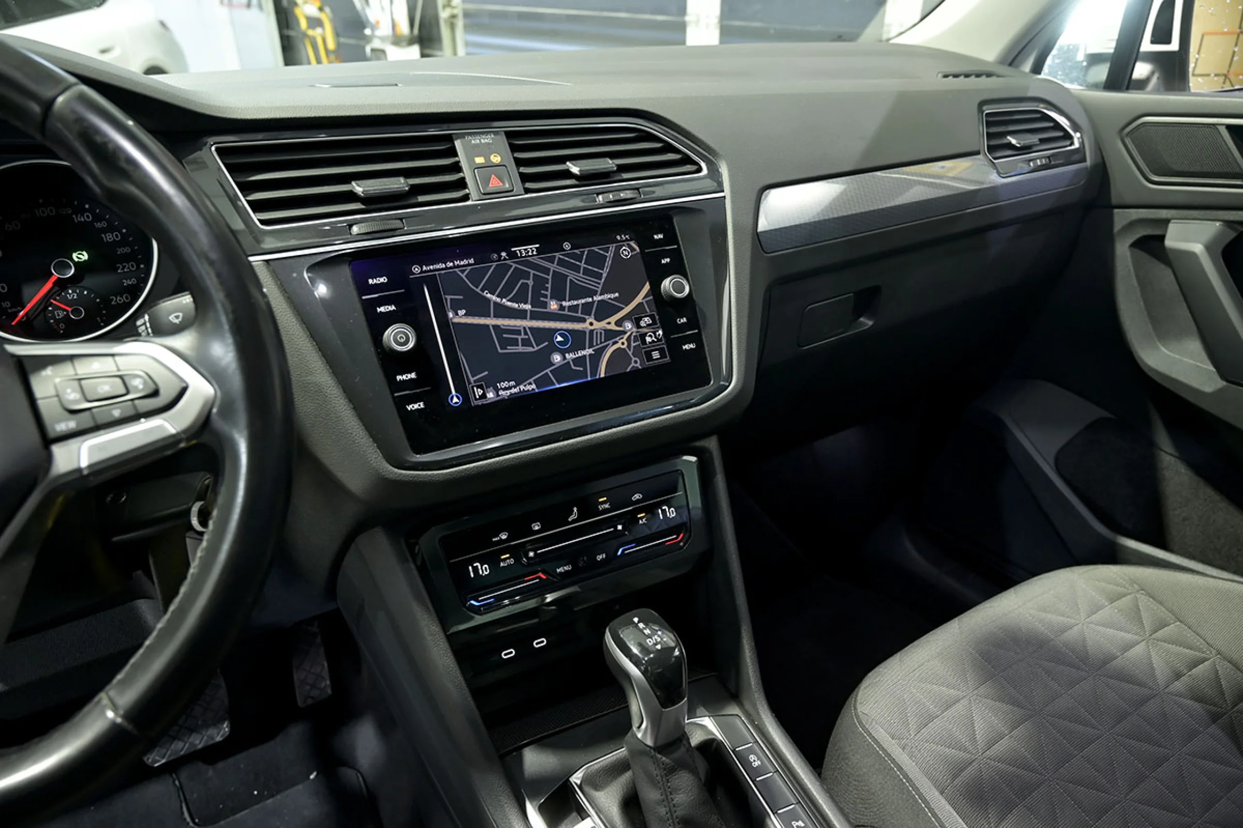 Volkswagen Tiguan Life 2.0 TDI 110kW 150CV DSG - Foto 33