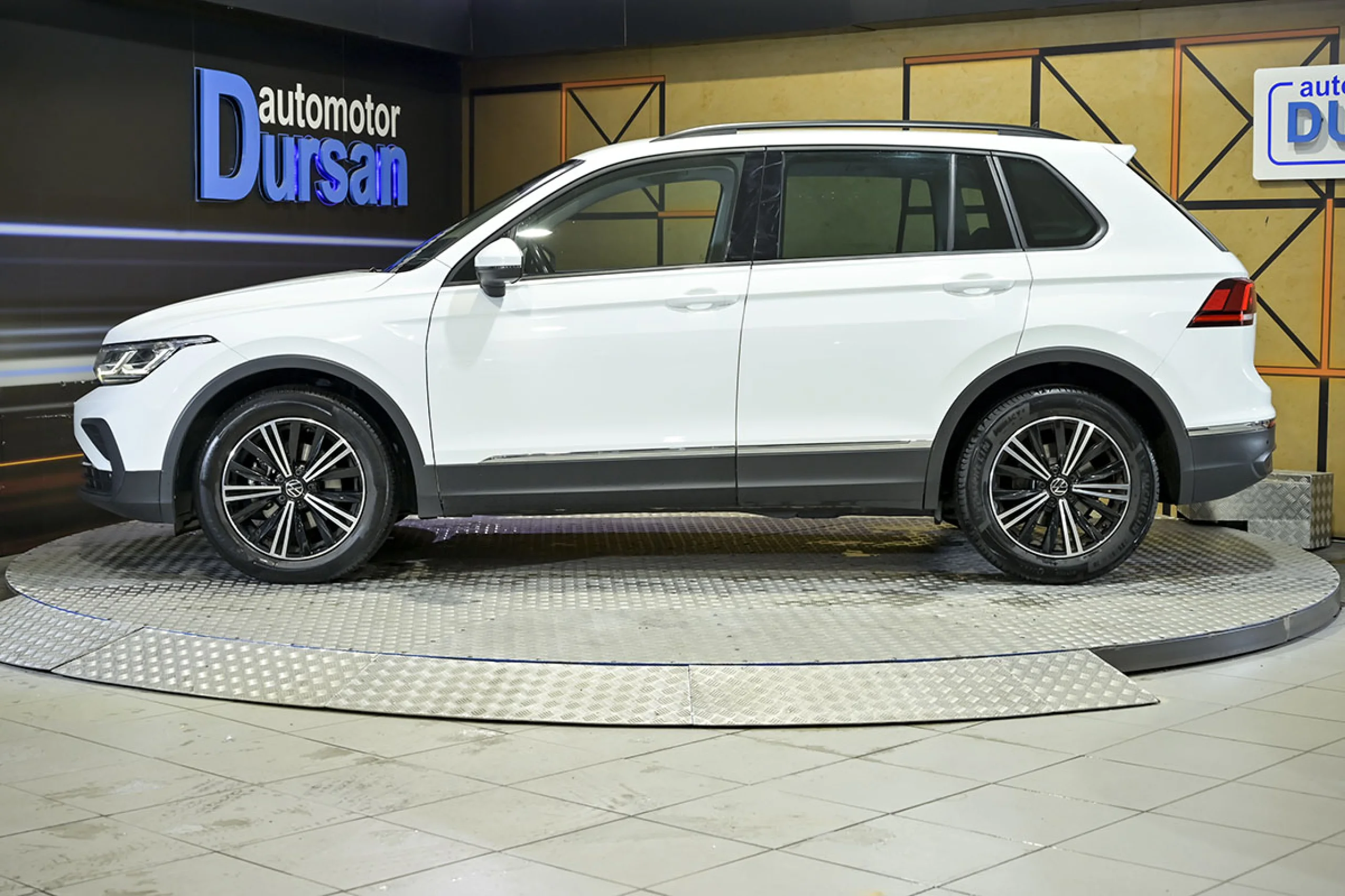 Volkswagen Tiguan Life 2.0 TDI 110kW 150CV DSG - Foto 17
