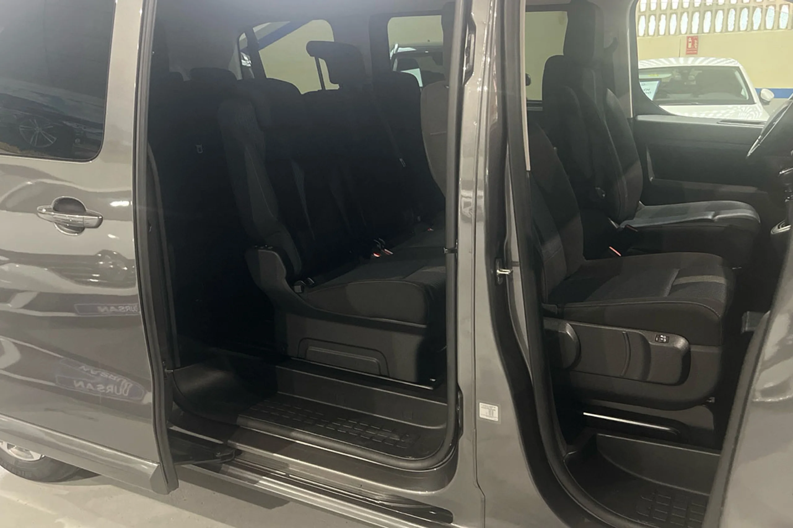 Peugeot Traveller Active BlueHDi 145 SS 6V MAN Standard - Foto 24