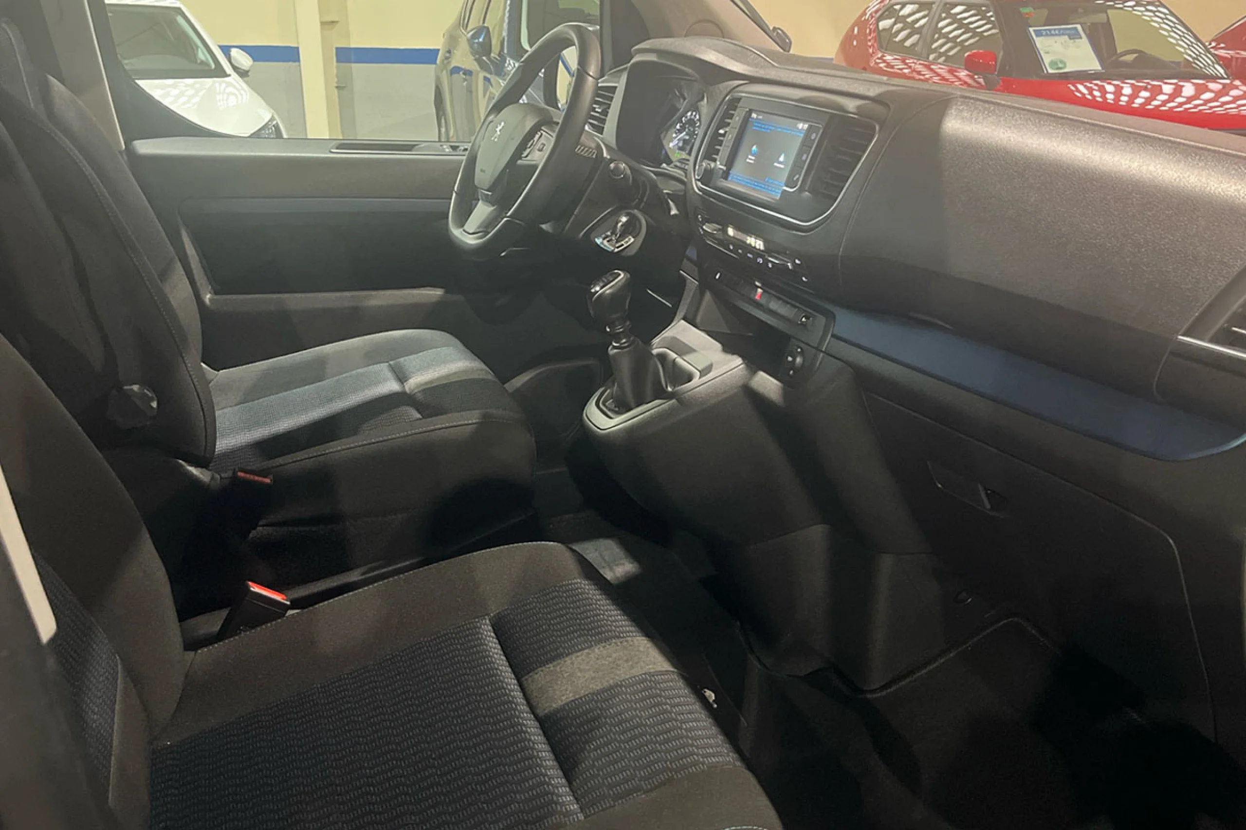 Peugeot Traveller Active BlueHDi 145 SS 6V MAN Standard - Foto 33