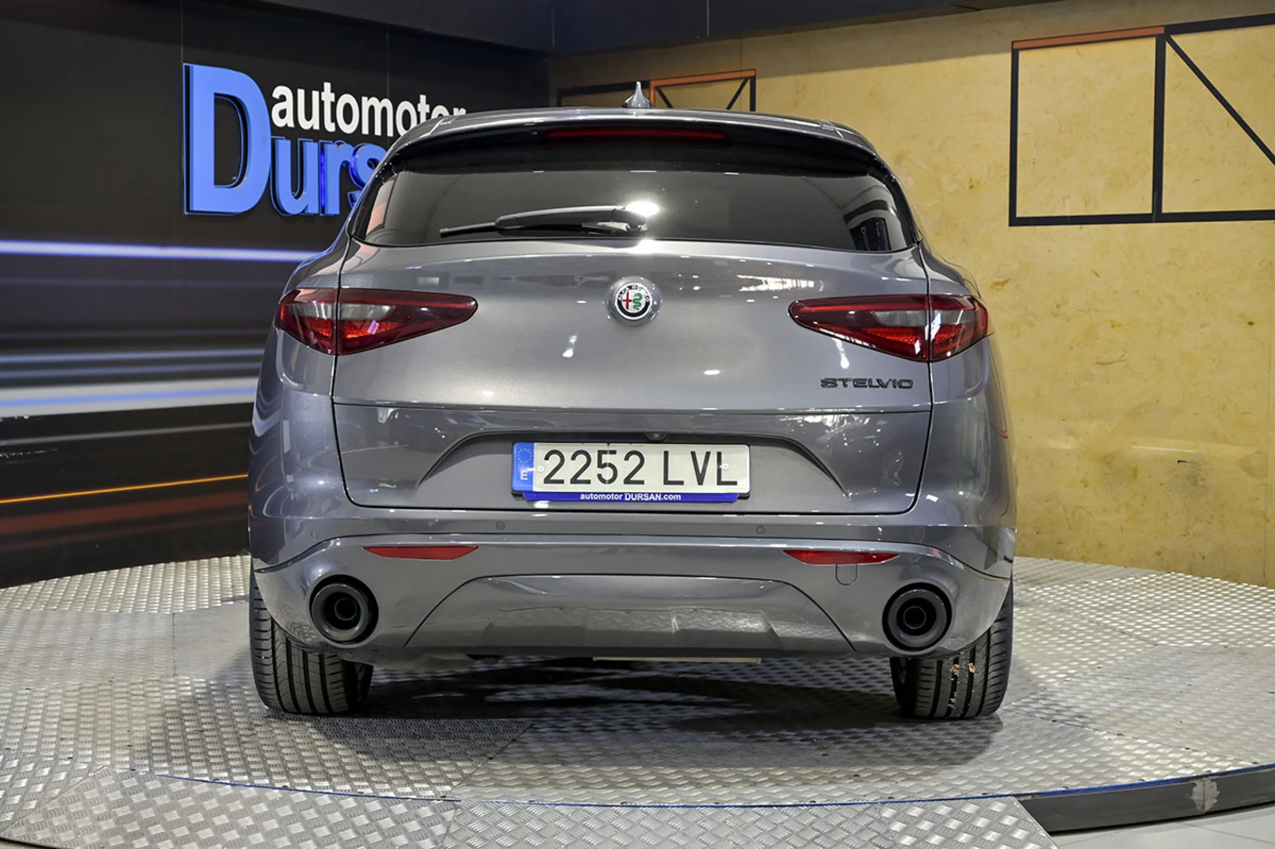 Alfa Romeo Stelvio 2.2 Diesel 154kW 210CV Veloce Q4 - Foto 12