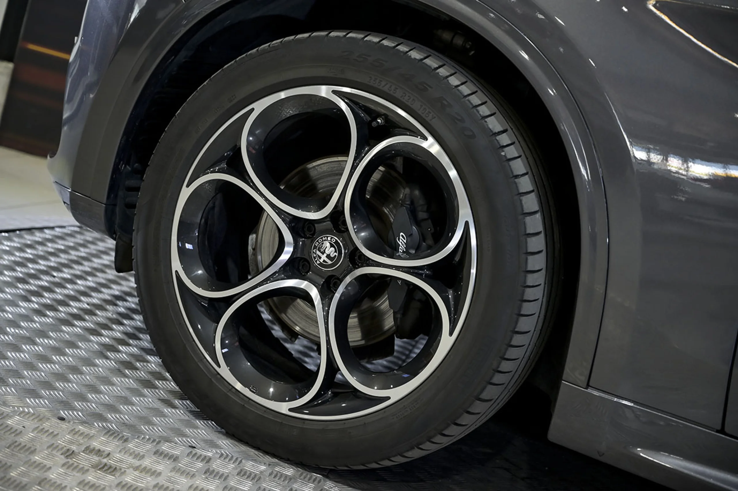 Alfa Romeo Stelvio 2.2 Diesel 154kW 210CV Veloce Q4 - Foto 14