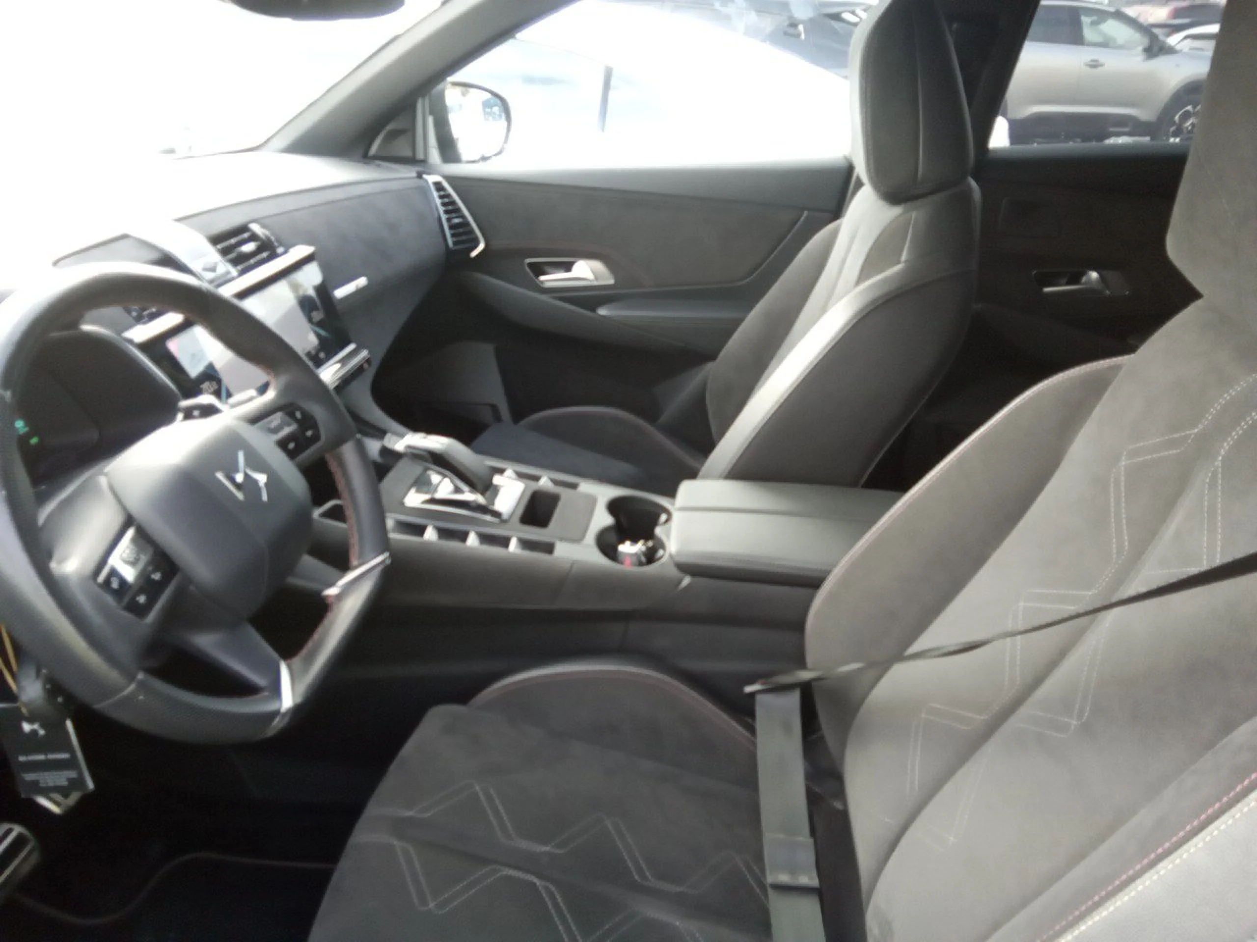 DS DS7 Crossback DS 7 CROSSBACK 1.6 E-Tense 225 PERFORMANCE LINE Auto - Foto 7