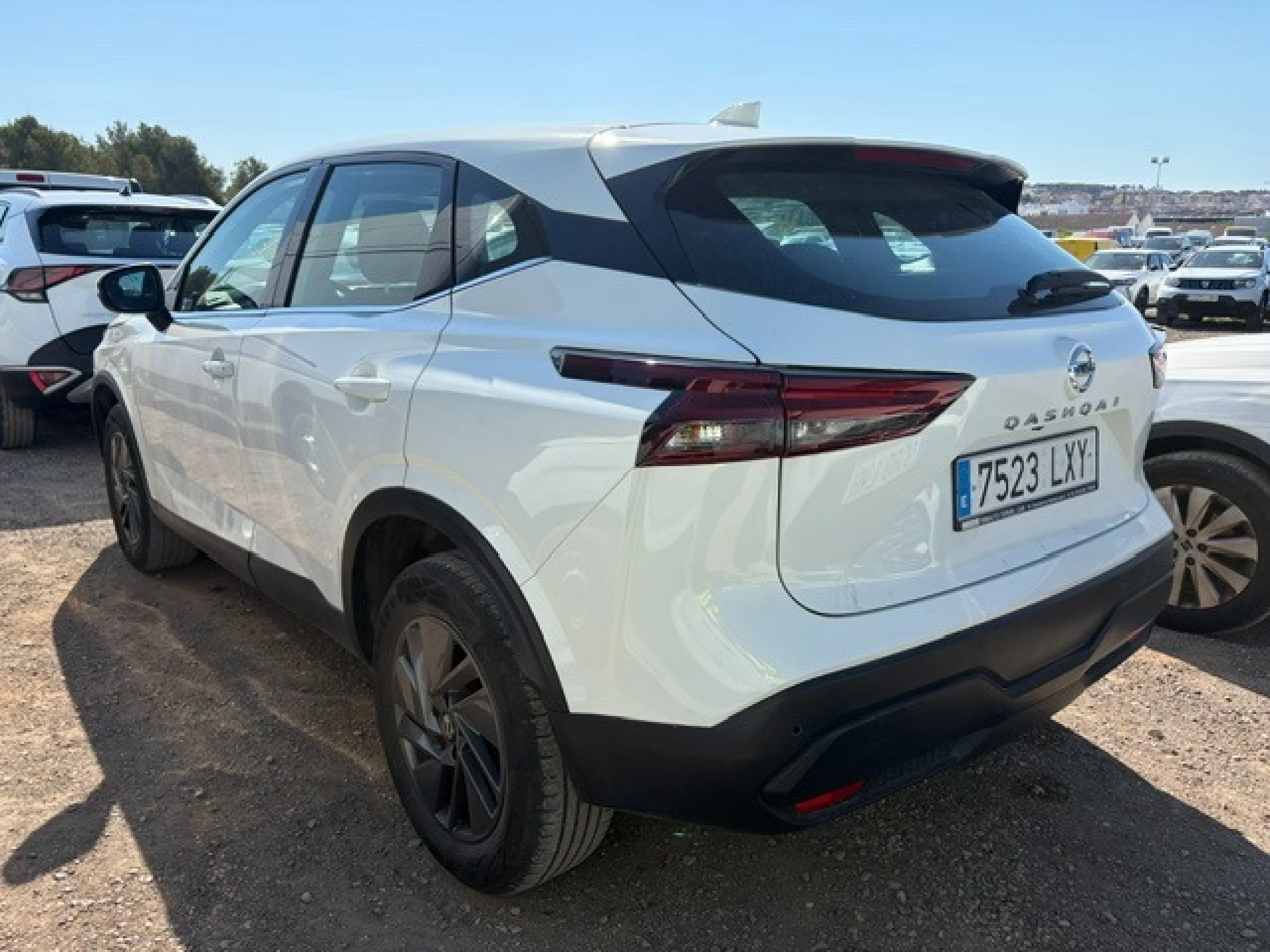 Nissan Qashqai DIG-T 103kW (140CV) mHEV 4x2 Acenta - Foto 6