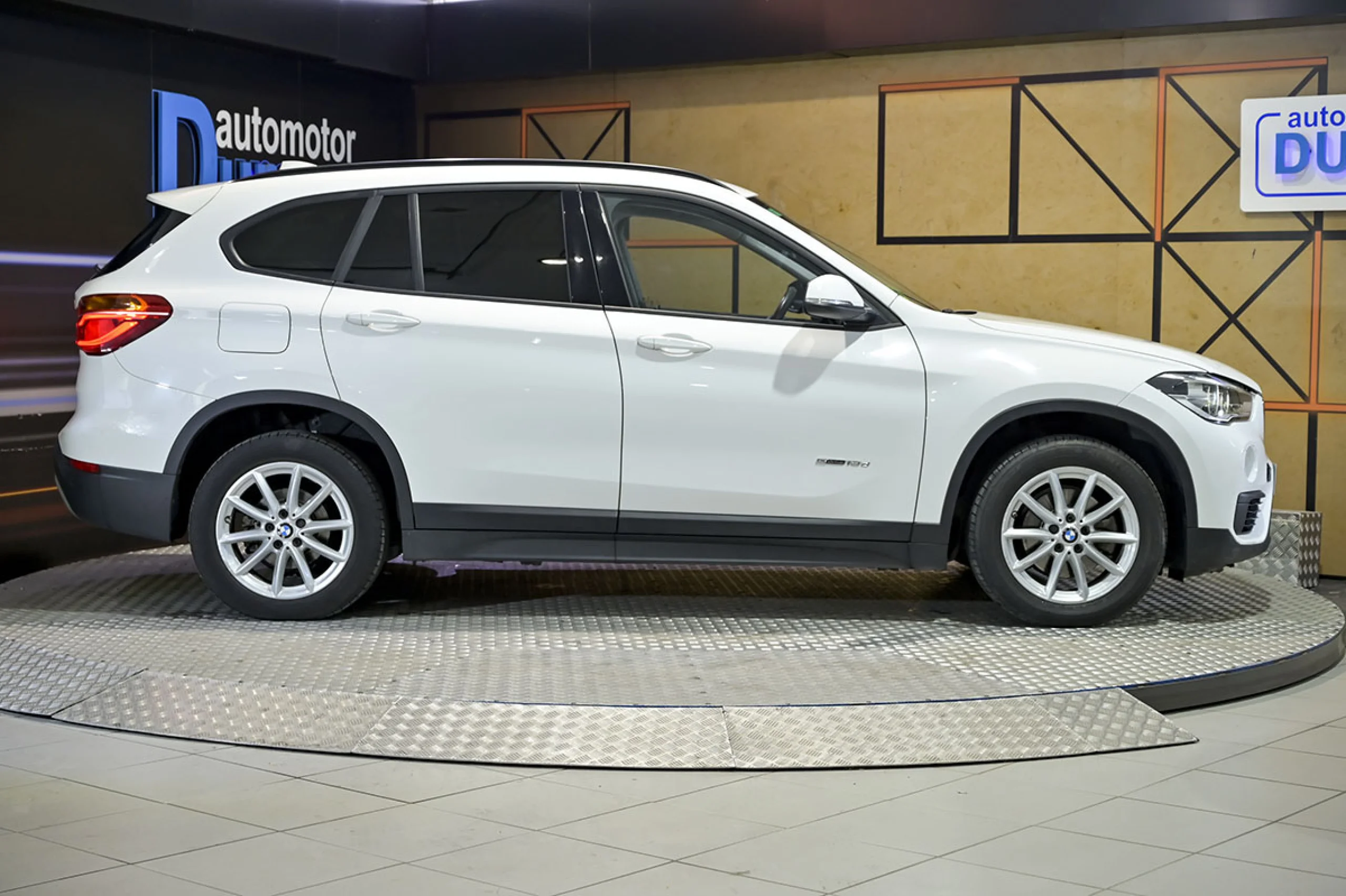 BMW X1 sDrive18d - Foto 14