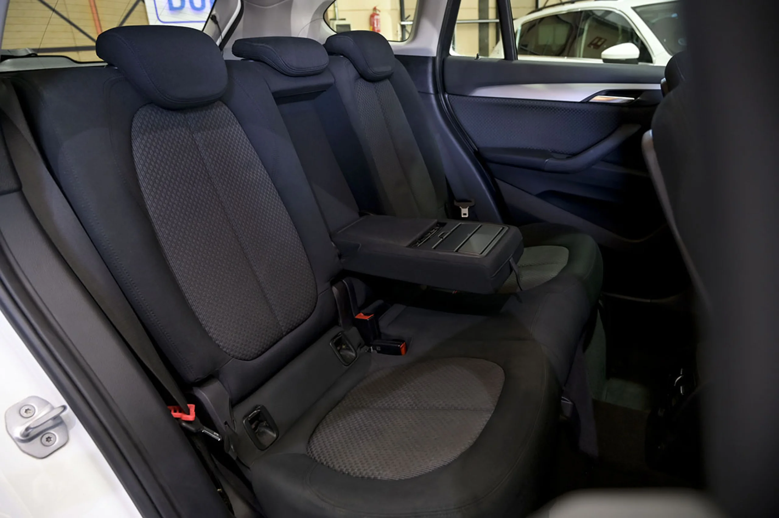 BMW X1 sDrive18d - Foto 18