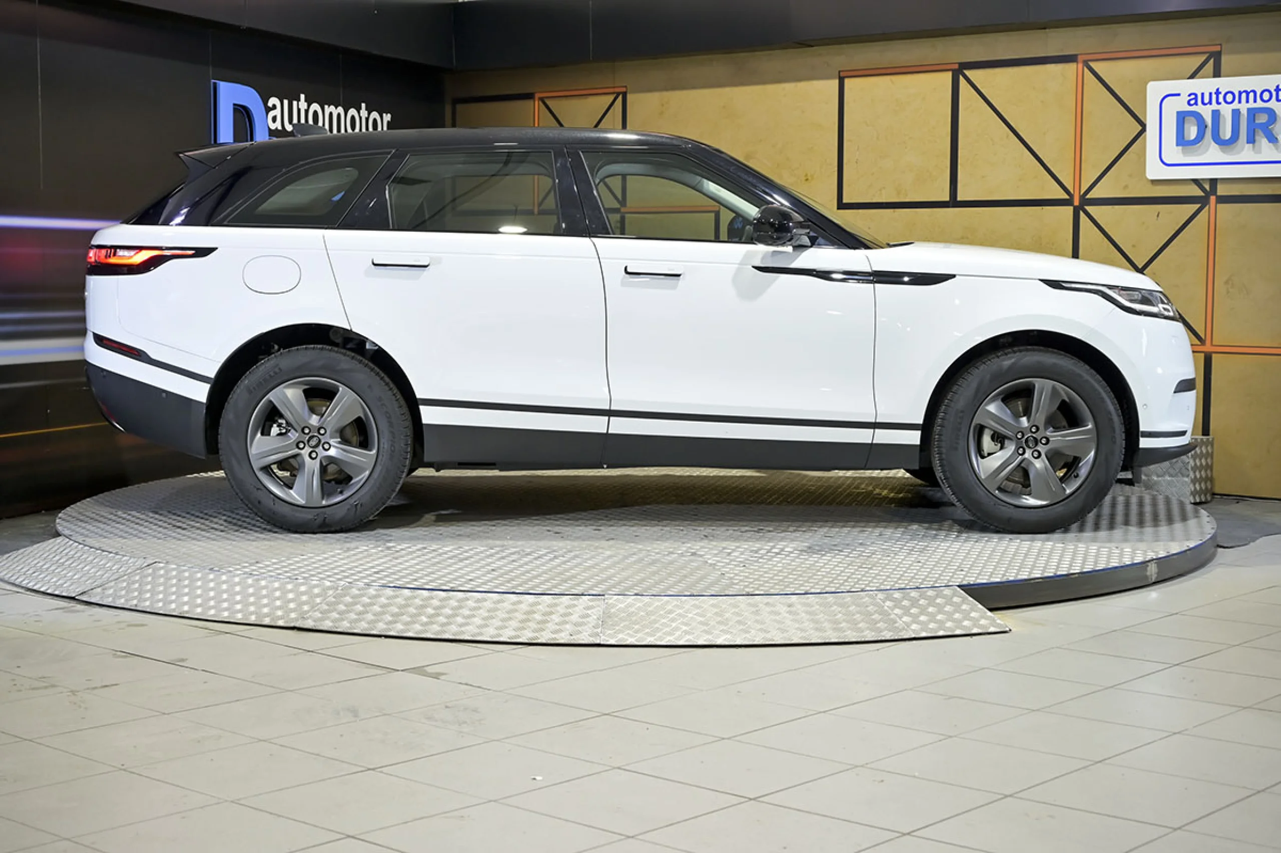 Land Rover Range Rover Velar 2.0D I4 150kW 204CV S 4WD Auto - Foto 20