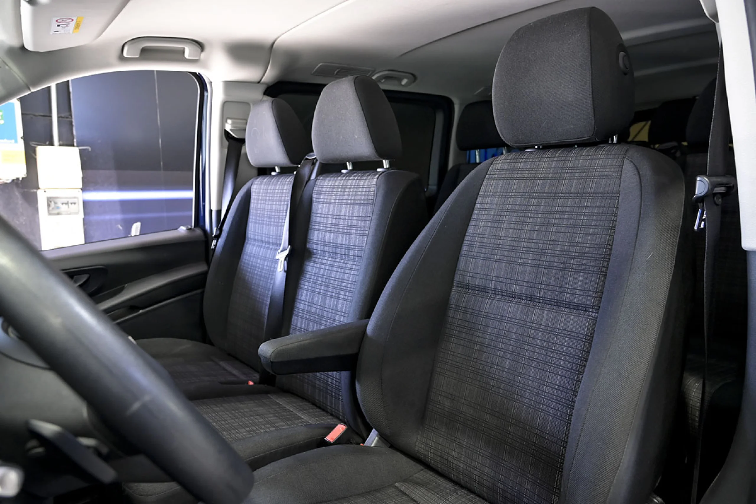 Mercedes-Benz Vito MERCEDES-BENZ Vito 114CDI AT 100kW Tourer Base Larga - Foto 9