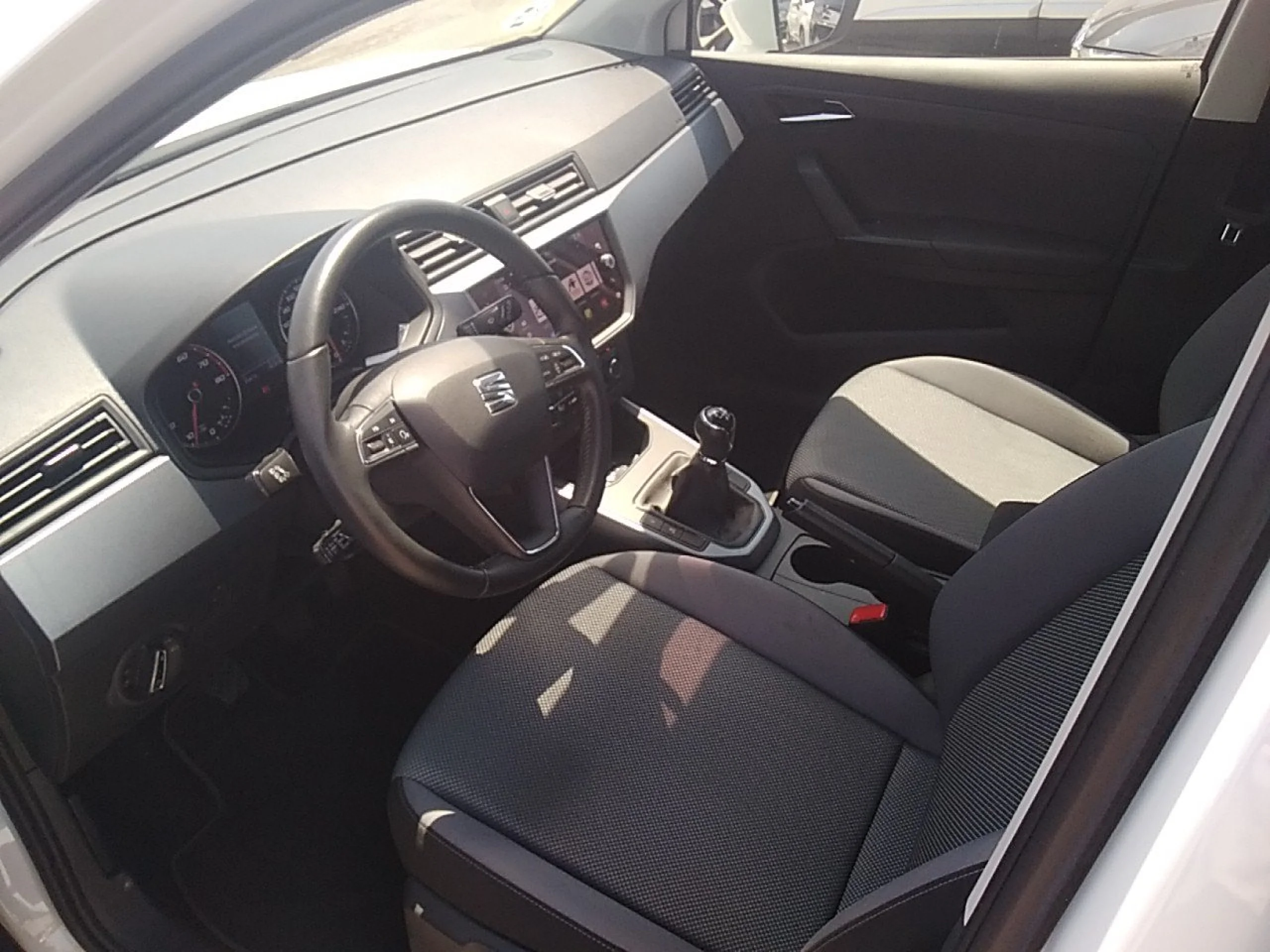 Seat Arona 1.0 TSI 81kW (110CV) Style Go2 - Foto 7
