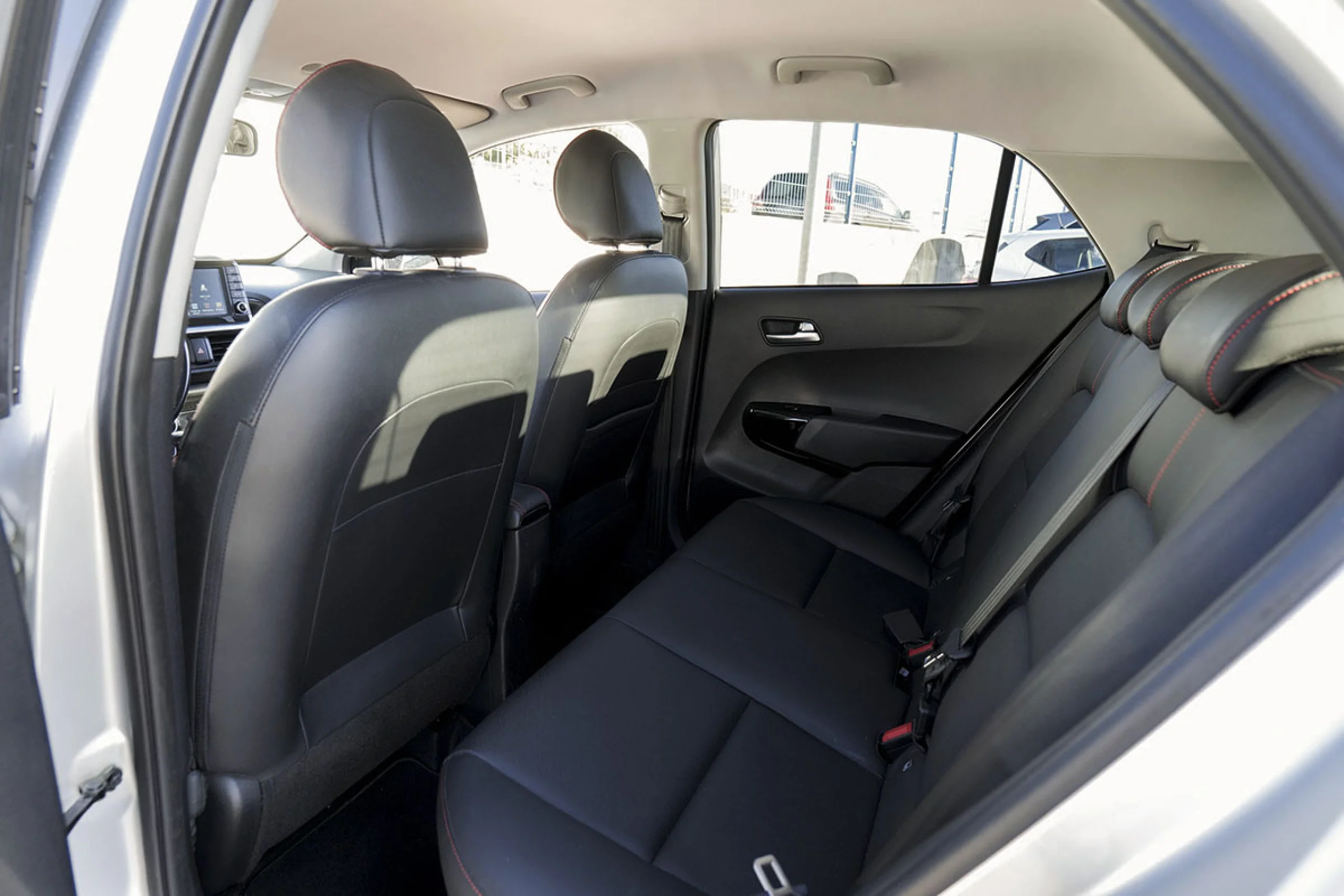 Kia Picanto 1.2 CVVT 62kW 84CV GT Line Automatico - Foto 12