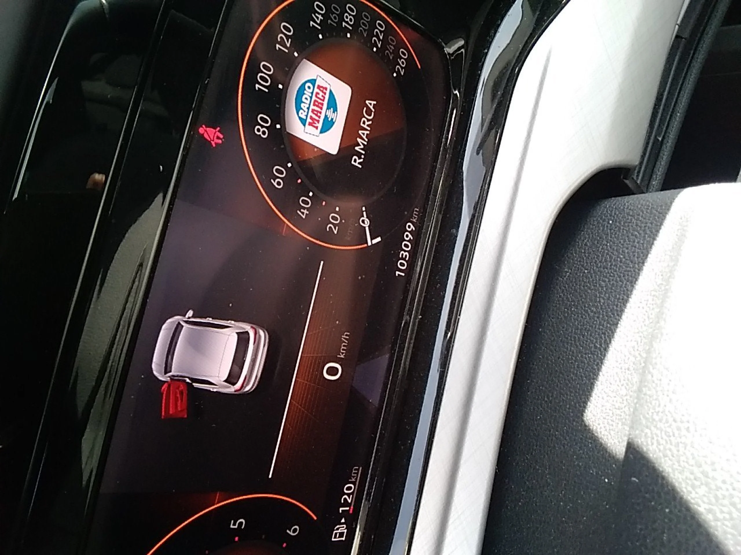 Volkswagen Golf Life 2.0 TDI 85kW (115CV) - Foto 8