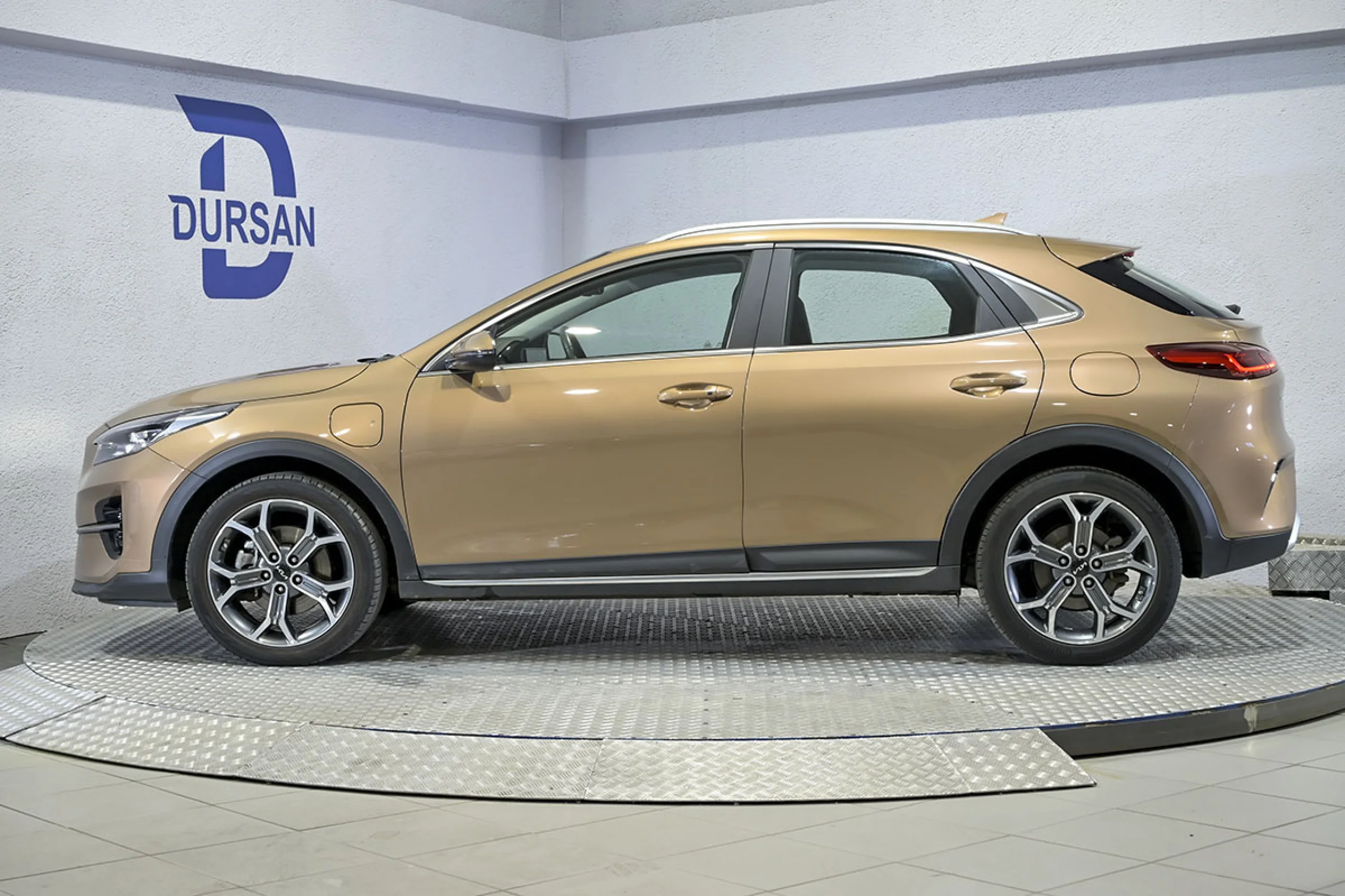Kia XCeed 1.6 GDi PHEV 104kW 141CV eTech - Foto 21