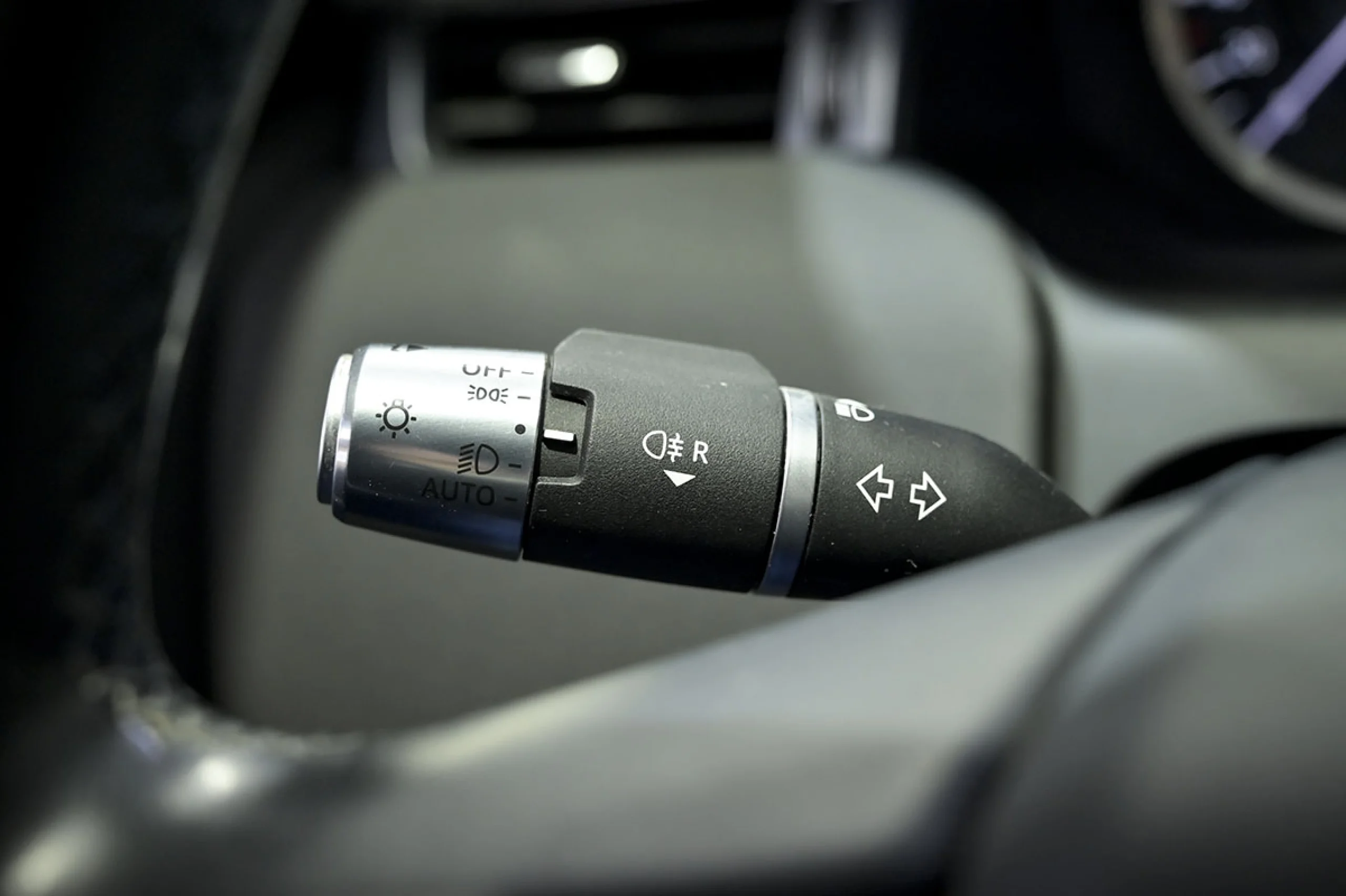 Land Rover Discovery Sport 2.0D TD4 204 PS AWD Auto MHEV Standard - Foto 27