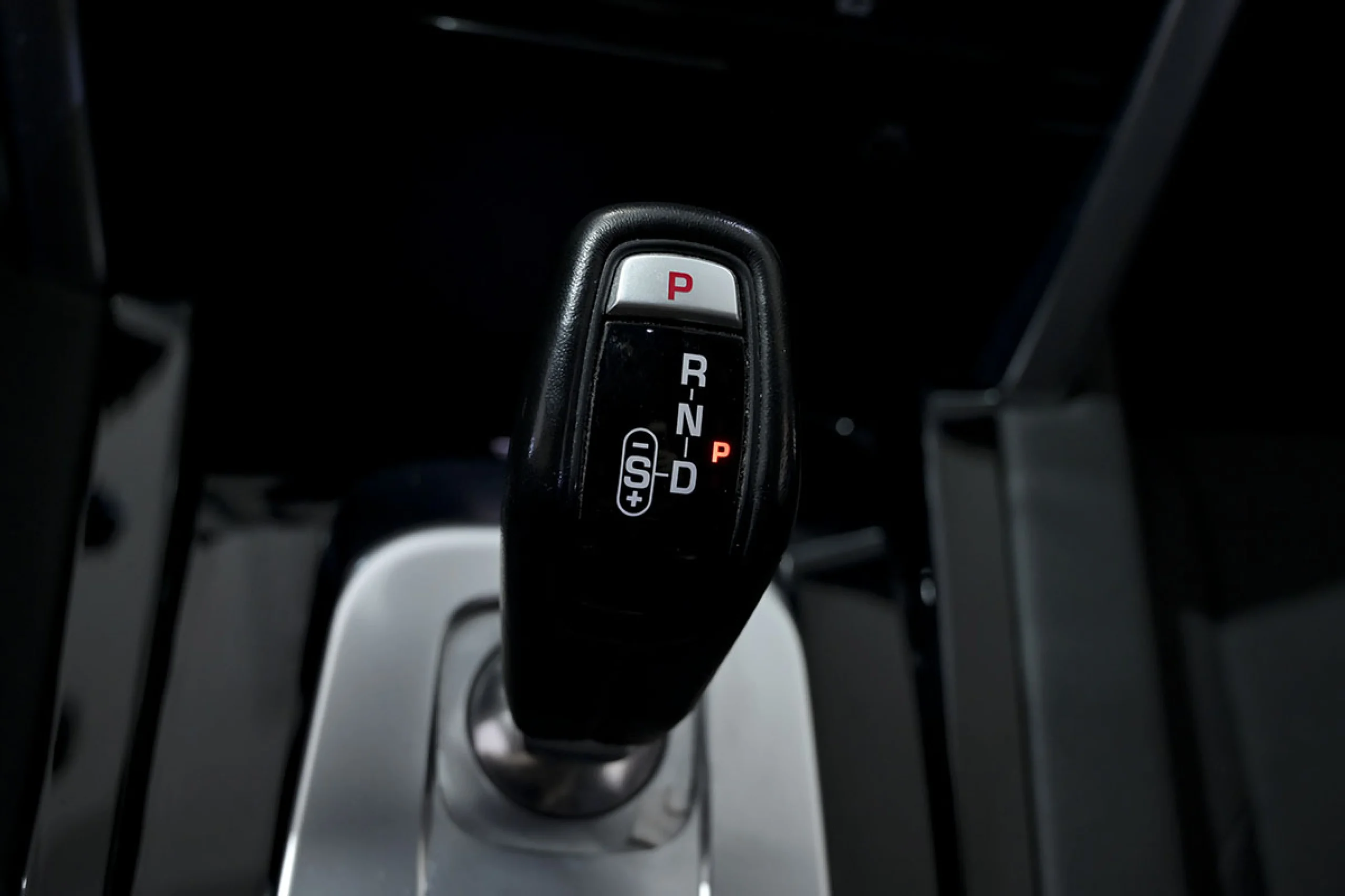 Land Rover Discovery Sport 2.0D TD4 204 PS AWD Auto MHEV Standard - Foto 39