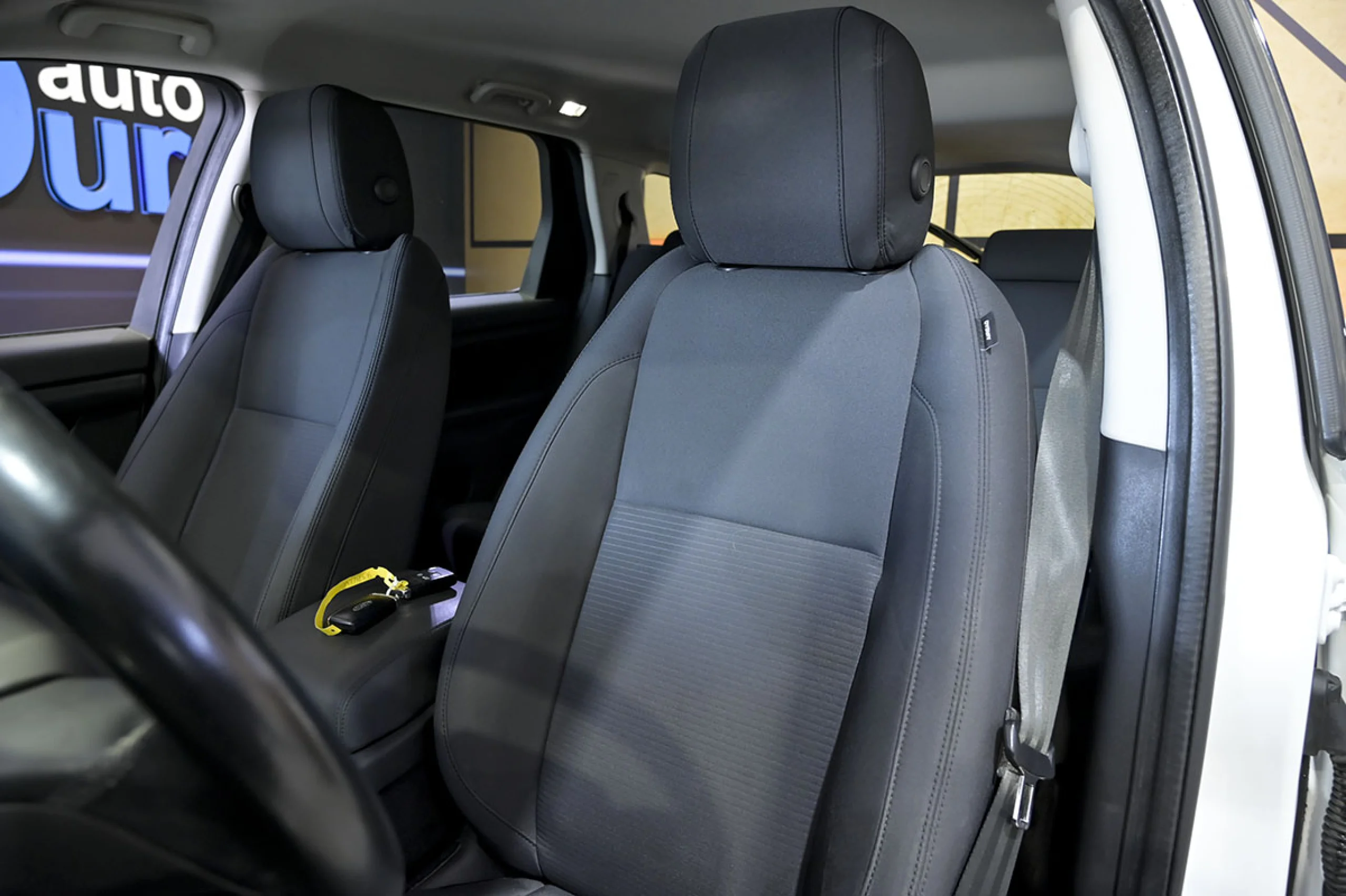 Land Rover Discovery Sport 2.0D TD4 204 PS AWD Auto MHEV Standard - Foto 26