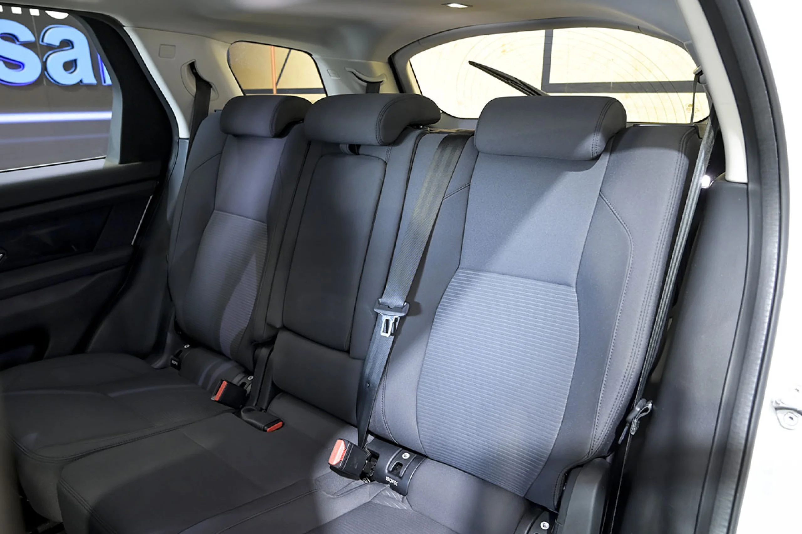 Land Rover Discovery Sport 2.0D TD4 204 PS AWD Auto MHEV Standard - Foto 18