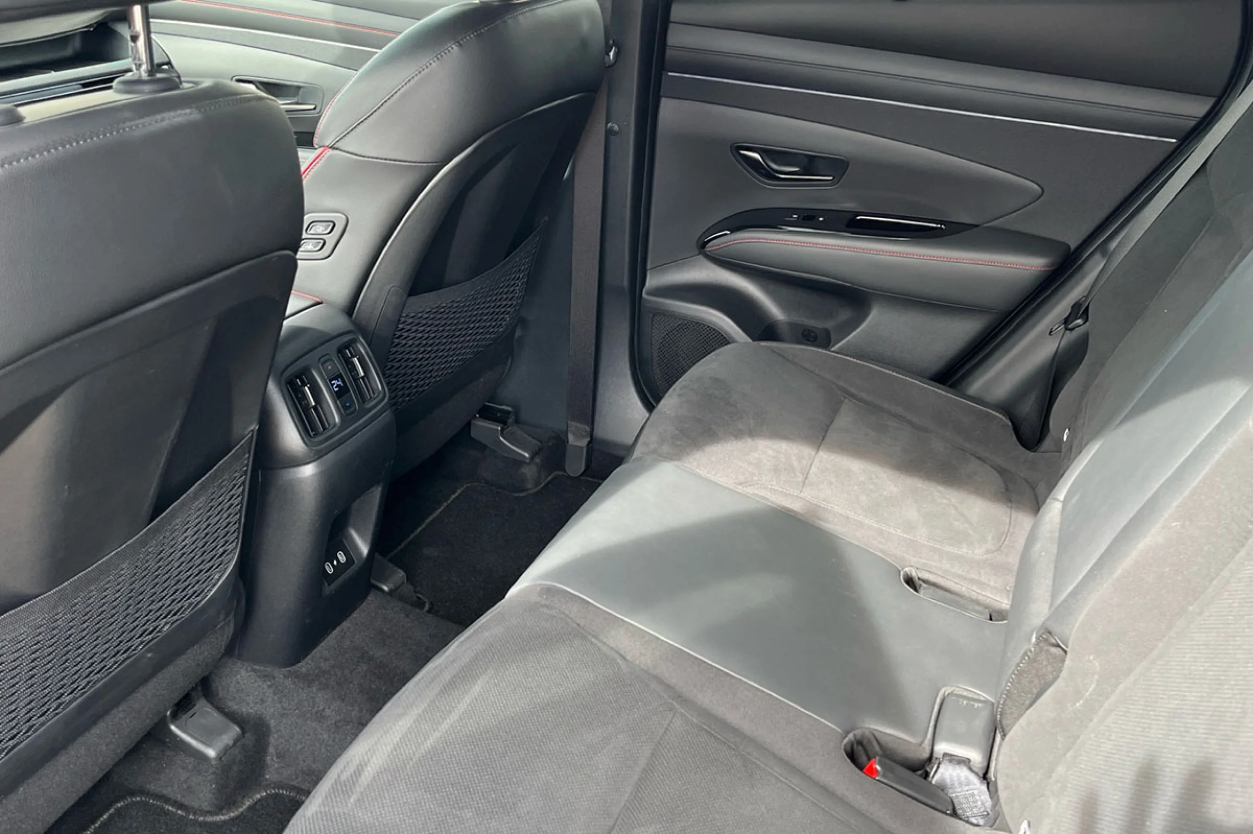 Hyundai Tucson 1.6D 100kW 136CV 48V DCT N Line Sky - Foto 17